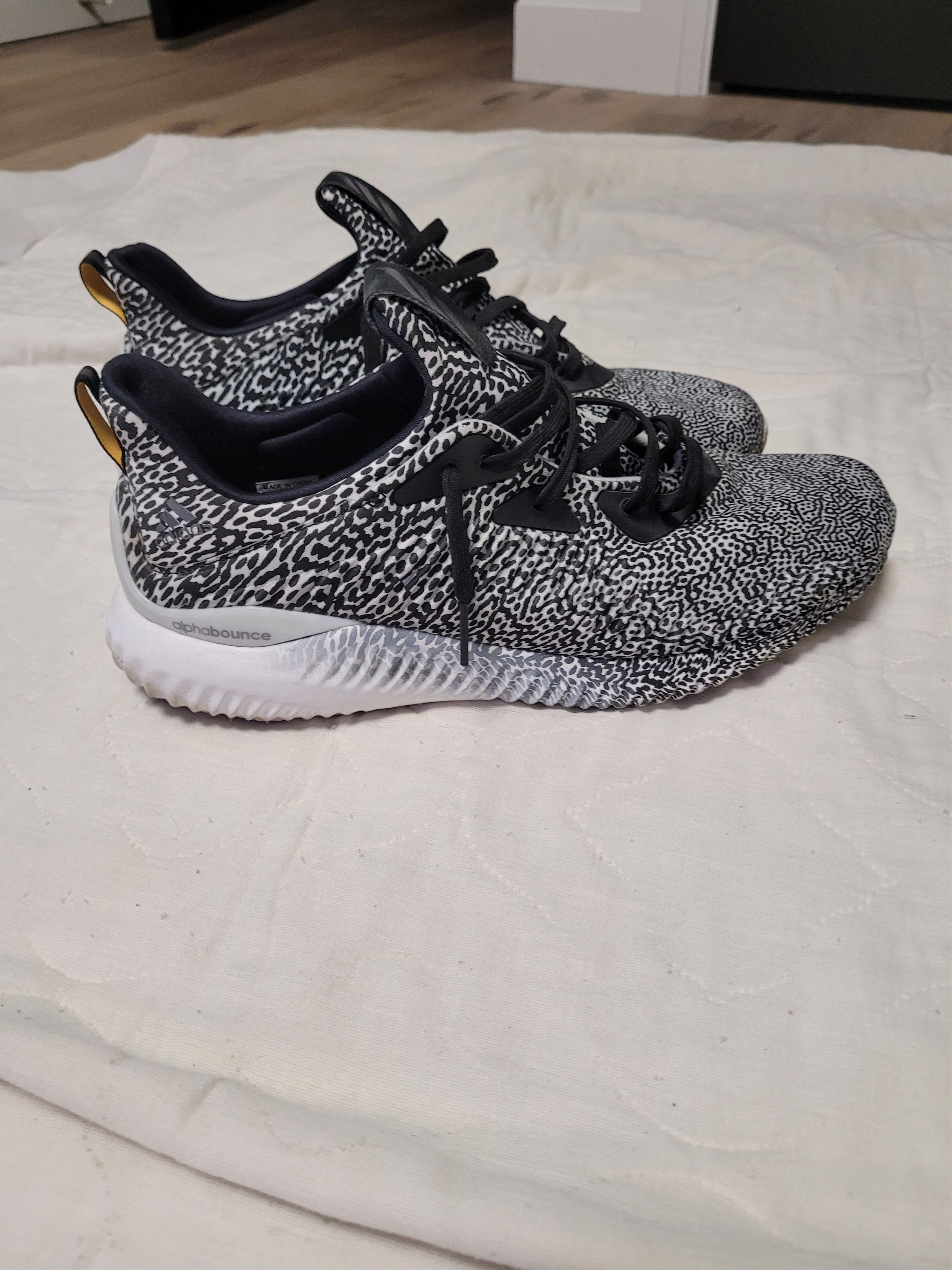Adidas Adidas Alphabounce Aramis Size US 11.5 / EU 44-45 - 2 Thumbnail