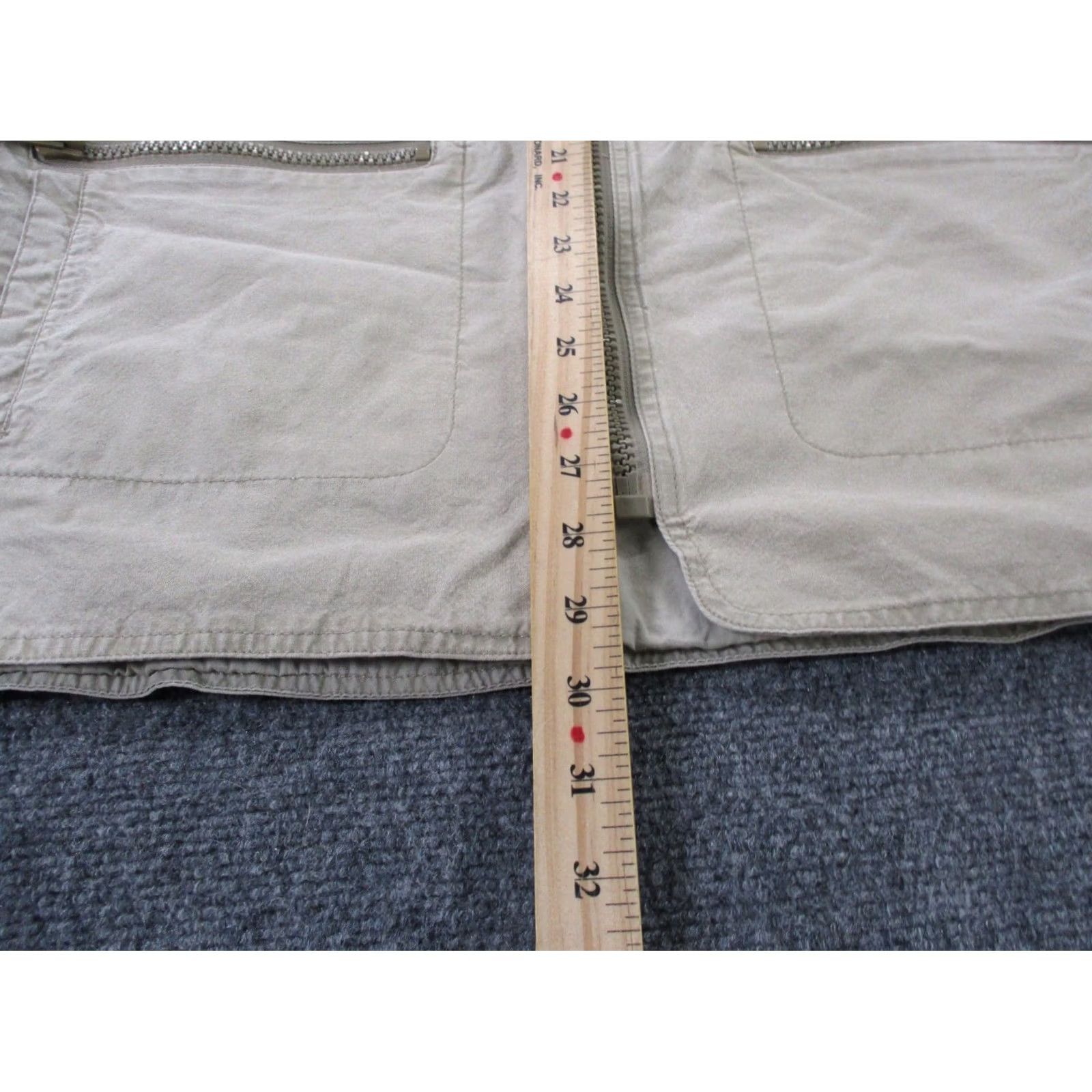 Banana Republic VINTAGE Banana Republic Vest Jacket Mens L Beige Windbreaker Zip Pockets Hooded Lightweight Hiking Outdoors Camper Camping Shirt? Size US L / EU 52-54 / 3 - 4 Thumbnail