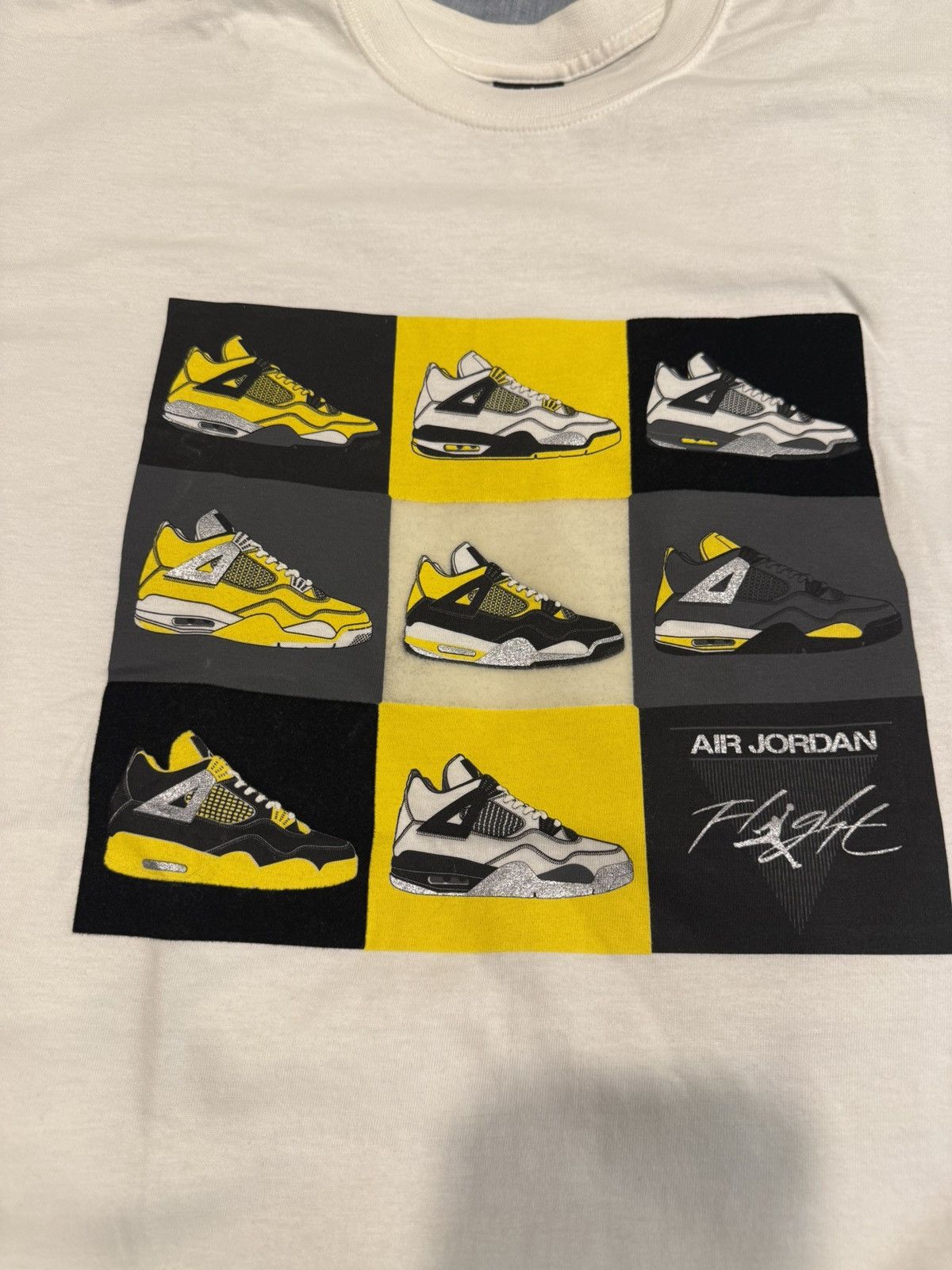 Jordan Brand Air Jordan Retro 4 Lightning Tour Yellow 2006 t-shirt RARE Size US L / EU 52-54 / 3 - 2 Thumbnail