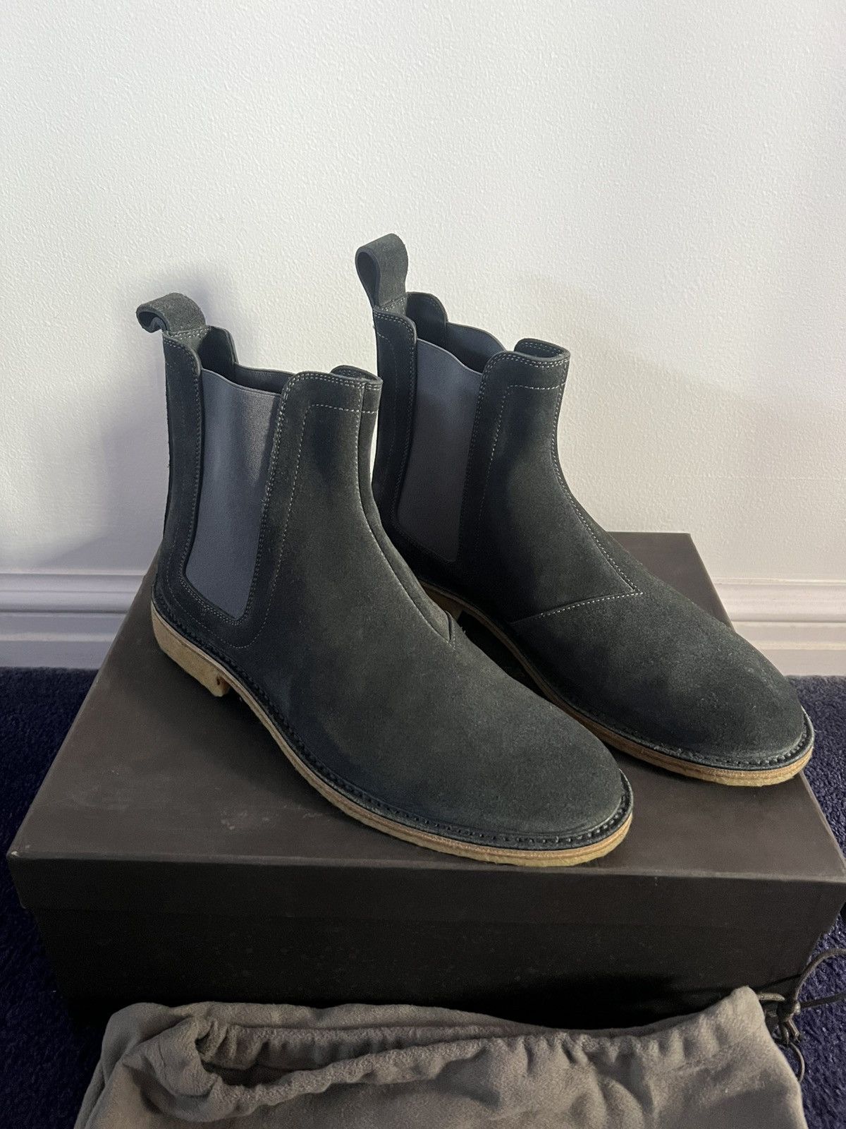 Bottega Veneta Bottega Veneta Suede Chelsea Boots Size US 8 / EU 41 - 1 Thumbnail