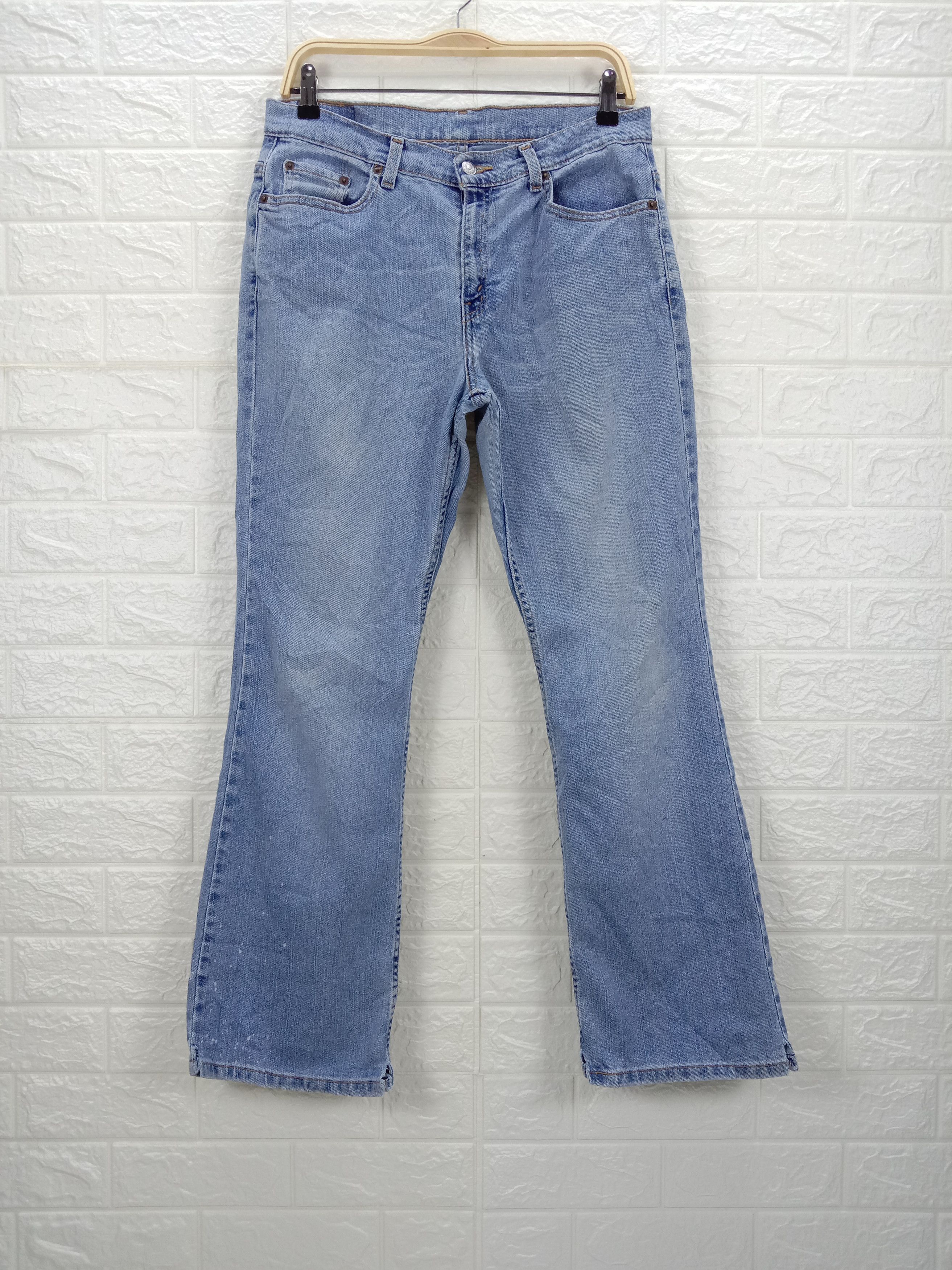 image of Levis x Levis Vintage Clothing Vintage Levi's 515 Flare Jeans in Blue, Women's (Size 31)