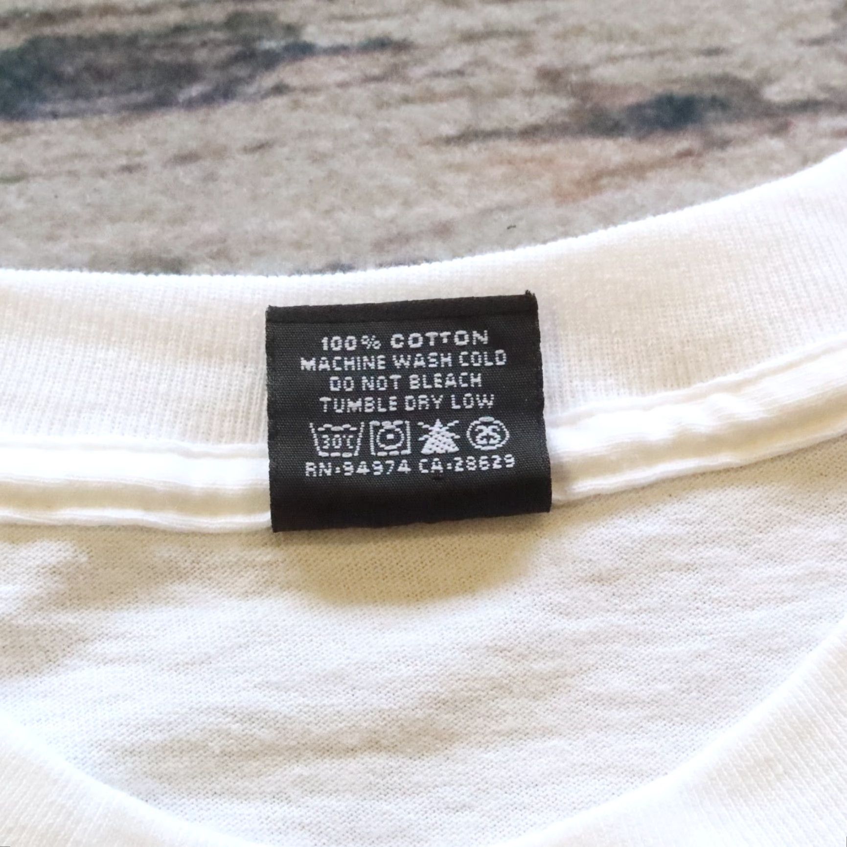 Vintage VINTAGE Stussy Tee Shirt L White Chapter Stores Haze 90s Mens T-Shirt Size US L / EU 52-54 / 3 - 7 Thumbnail