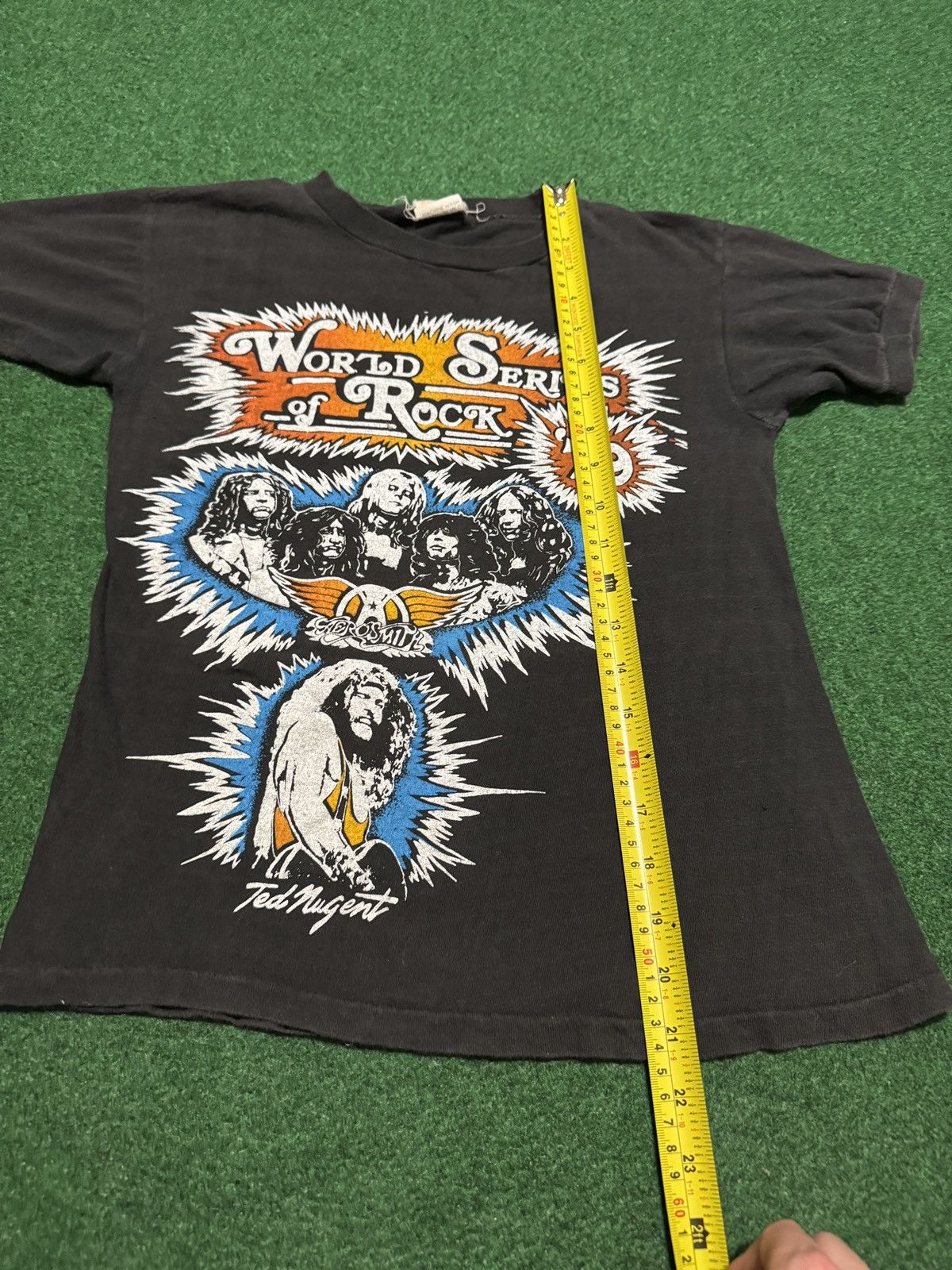 Band Tees World Series Rock 70s Aerosmith ACDC Journey 15x21 T Shirt Size US XXS / EU 40 - 7 Thumbnail