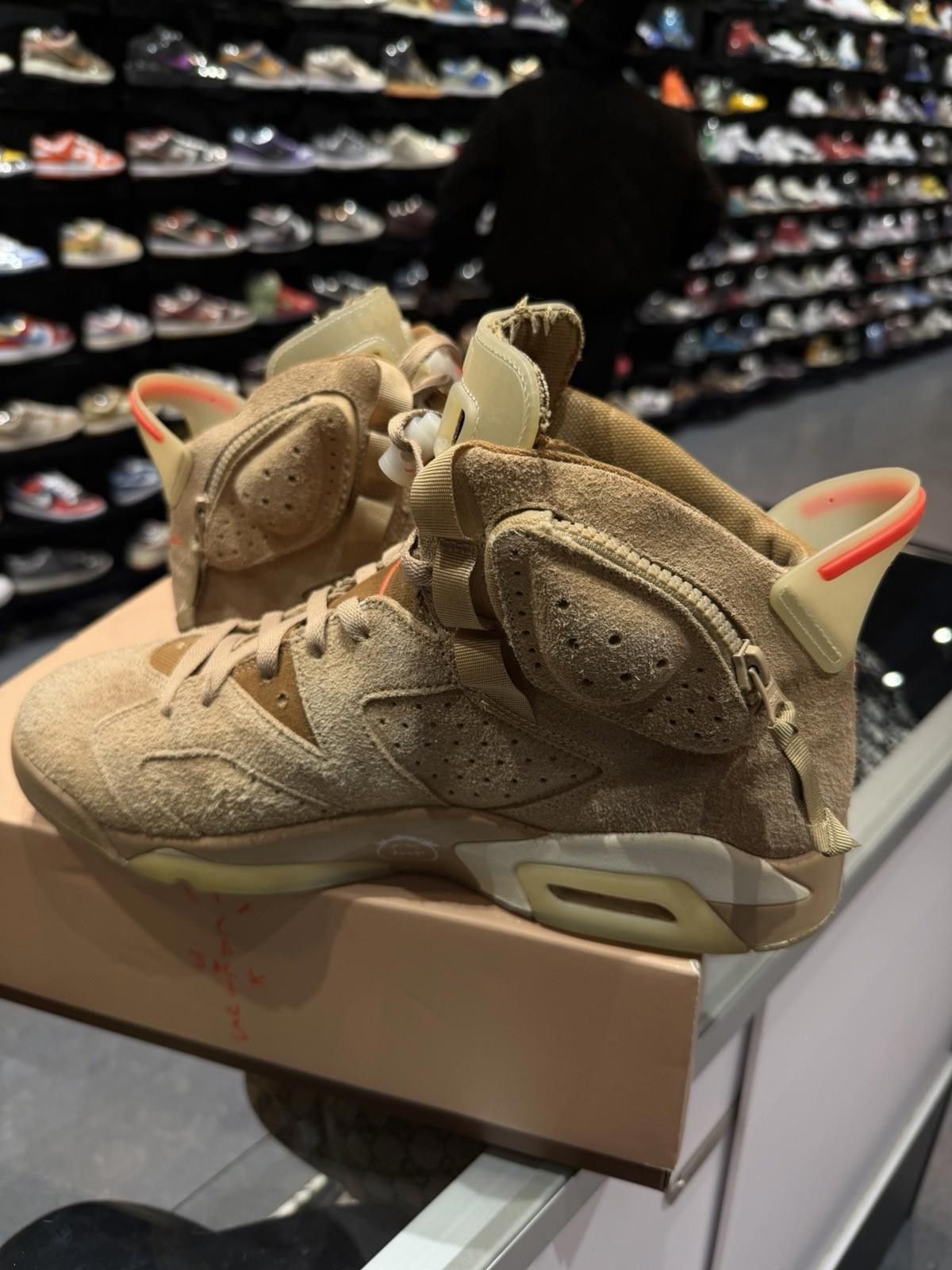 Jordan Brand Travis Scott x Air Jordan 6 Retro Men Size 13 British Khaki Size US 13 / EU 46 - 6 Thumbnail
