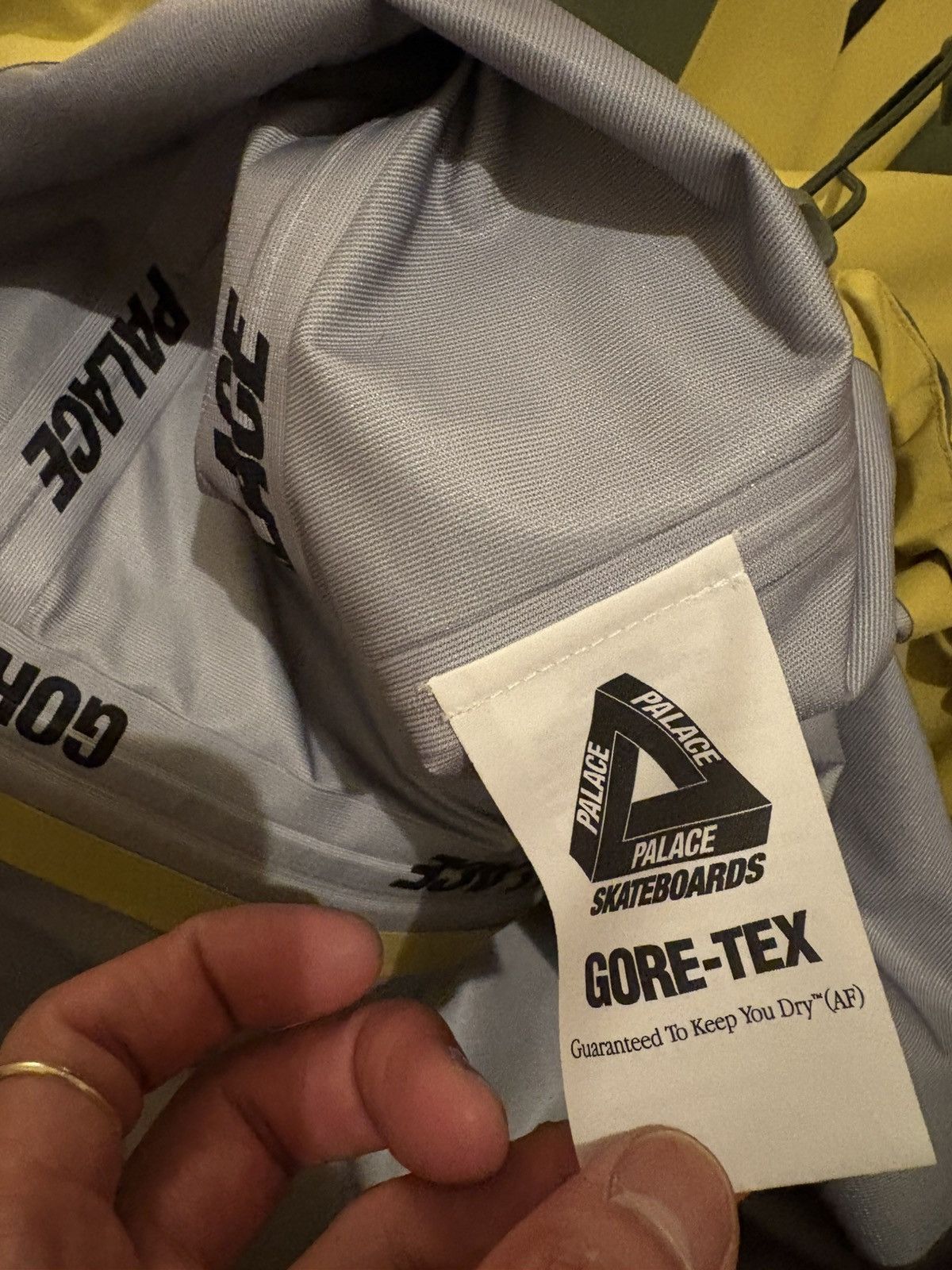 Palace Palace GORE-TEX 3L M-Tek Jacket Size US M / EU 48-50 / 2 - 12 Thumbnail