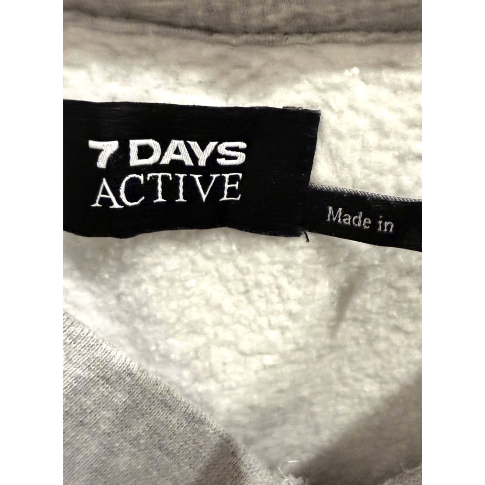 7 Days Active VINTAGE 7 Days Active Women's Sweatshirt V-Neck Cropped Oversized Gray Small Size S / US 4 / IT 40 - 7 Thumbnail