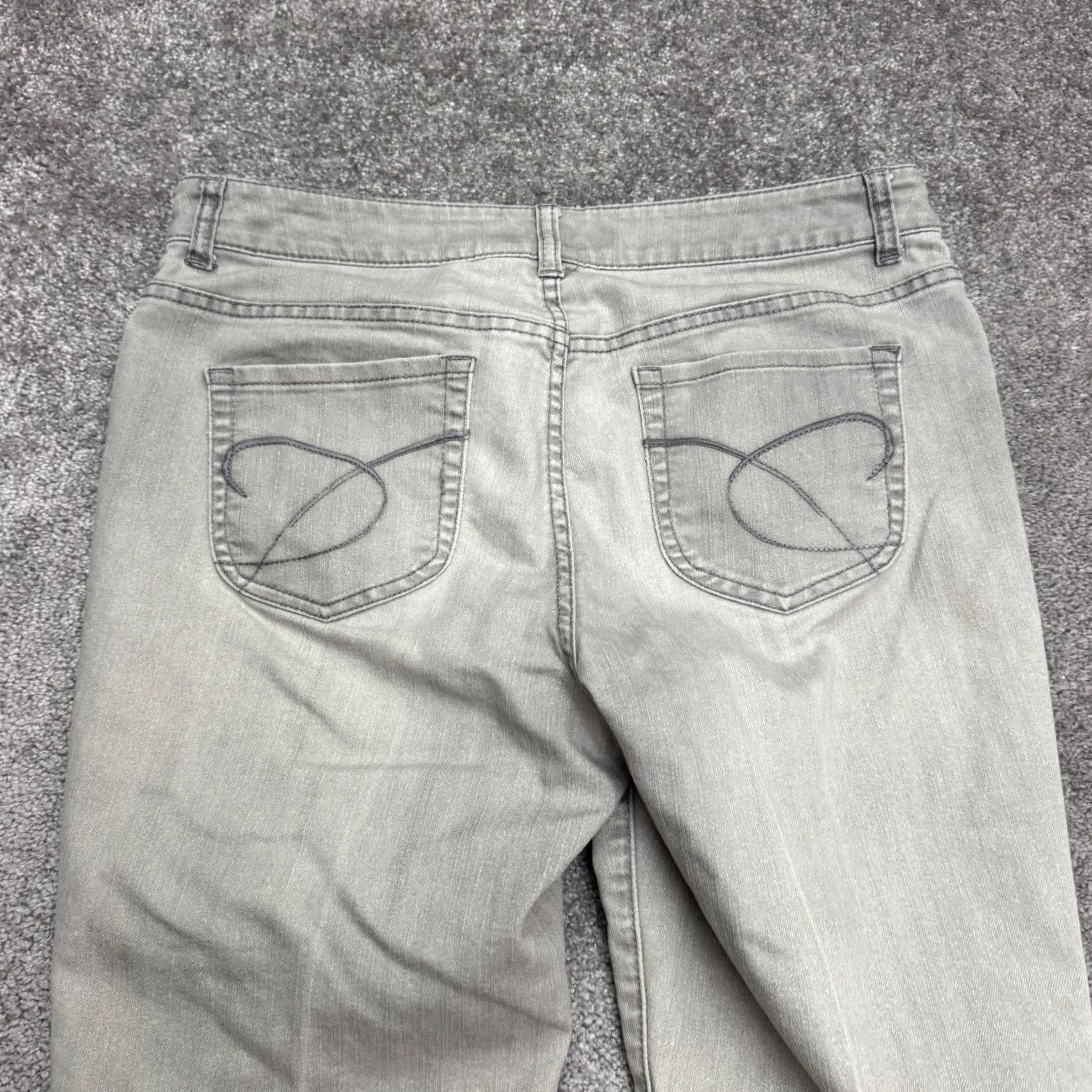 Vintage Chico's Platinum Jeans Womens 1.5 Gray Charcoal Wash Slim Leg Size 24" / US 00 / IT 34 - 4 Thumbnail
