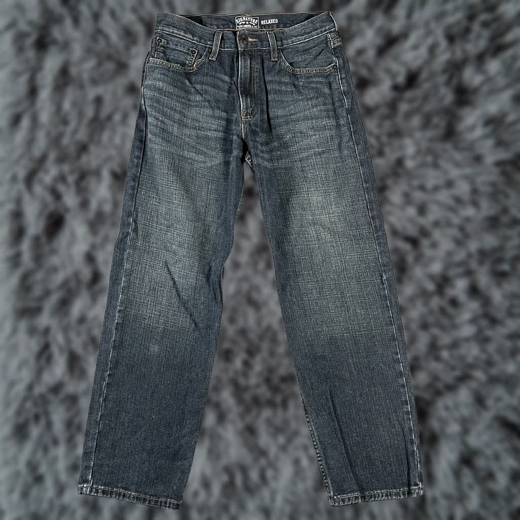 Levi's Levi's Signature Relaxed Fit Jeans Mens 32x32 Blue Denim Distressed Workwear Jeans Regular 5-Pocket Mens USA 90s Theme Size US 32 / EU 48 - 1 Thumbnail