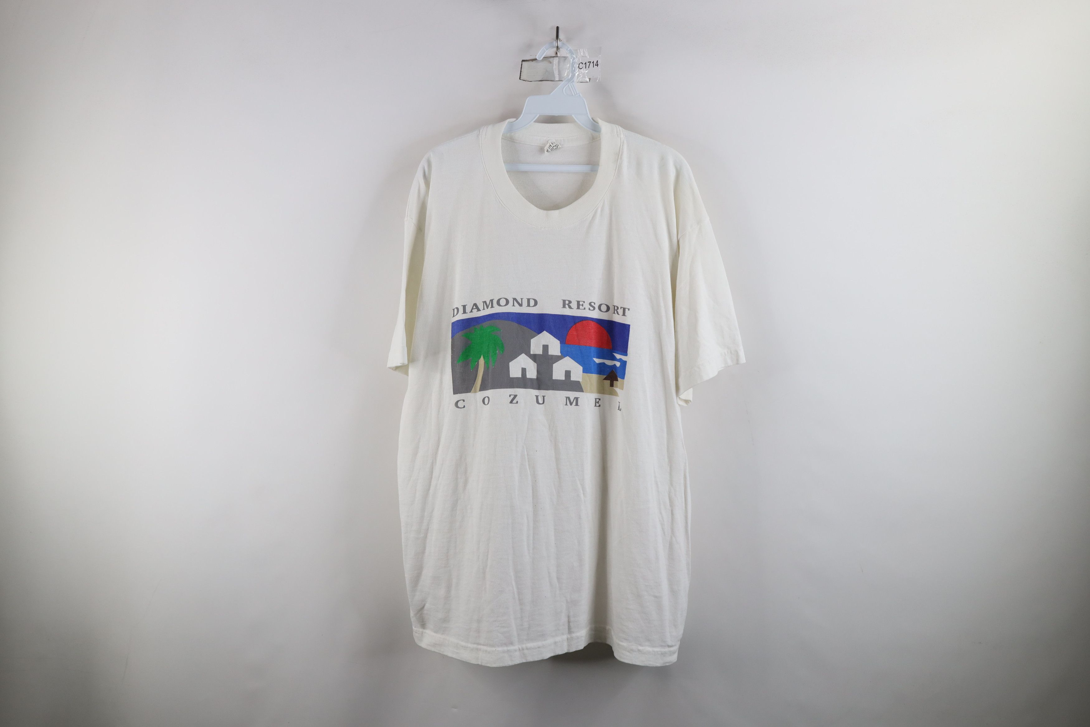Vintage Vintage 90s Streetwear Diamond Resort Cozumel Mexico T-Shirt Size US XXL / EU 58 / 5 - 1 Thumbnail