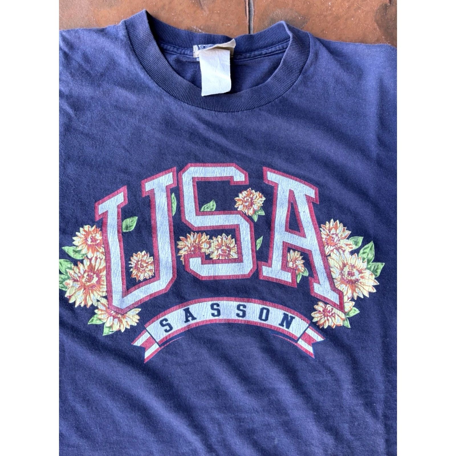 Vintage VINTAGE Sasson USA Flower T Shirt M Men Blue Cotton Crew Neck Short Sleeve USA Size US M / EU 48-50 / 2 - 4 Thumbnail