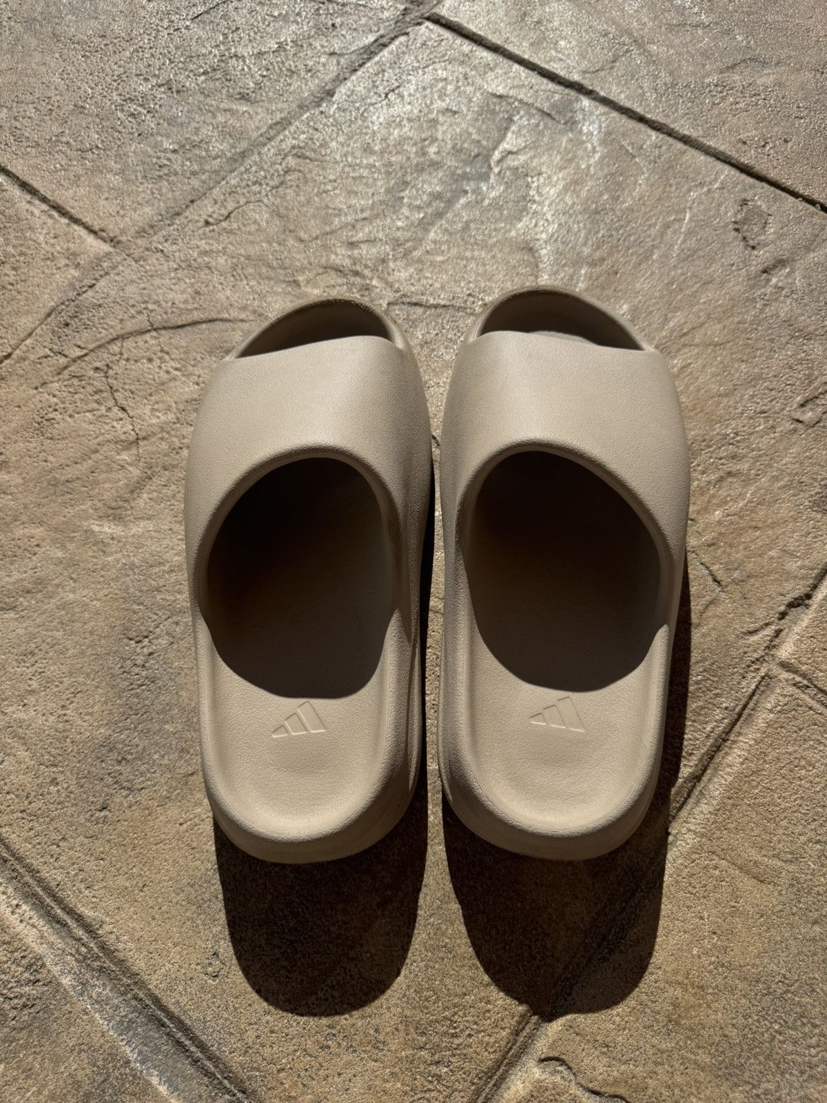 Yeezy Pure Yeezy slides Size US 11 / EU 44 - 2 Thumbnail