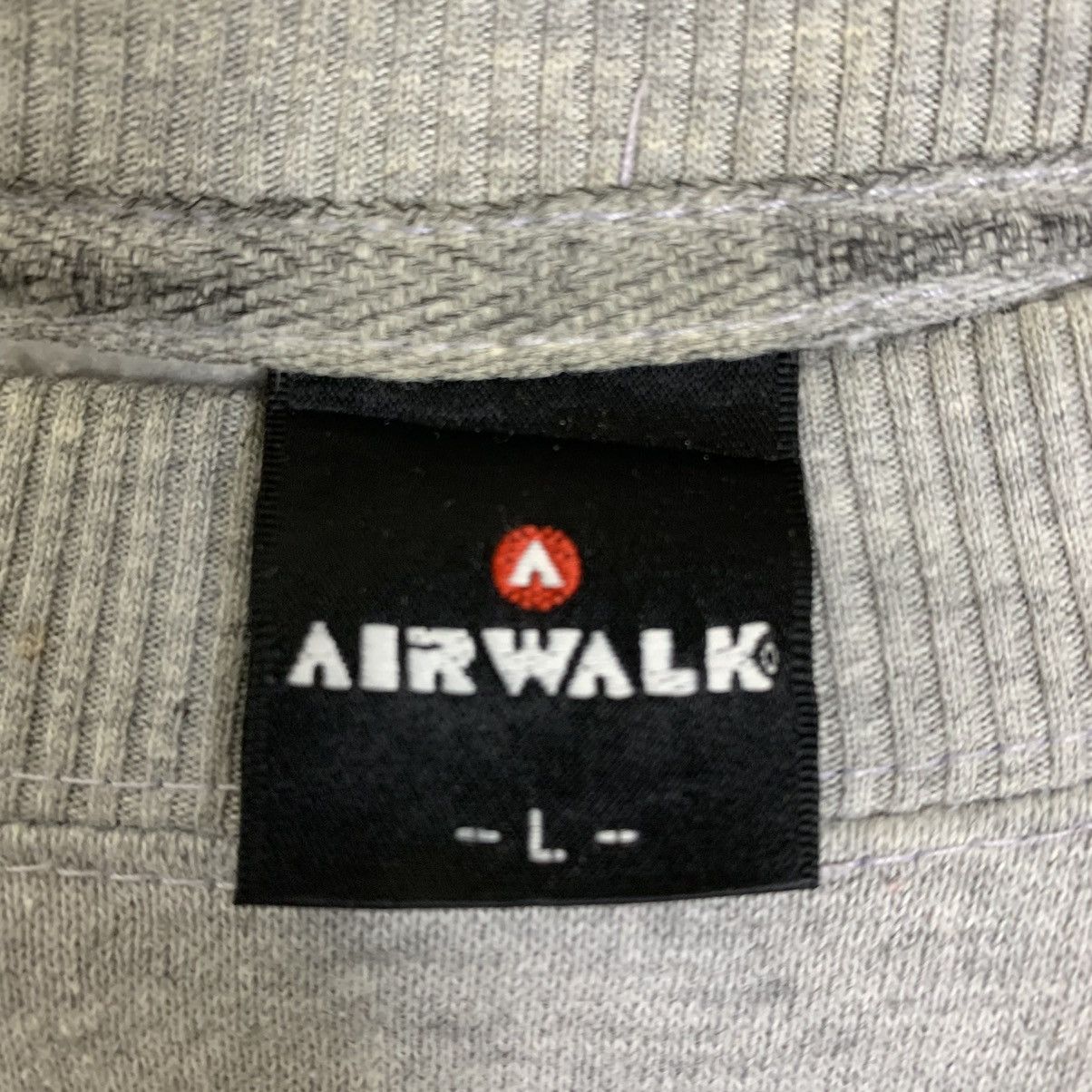 Airwalk × Japanese Brand Airwalk Skateboard Style Streetwear Crewneck Sweatshirt Size US M / EU 48-50 / 2 - 8 Thumbnail