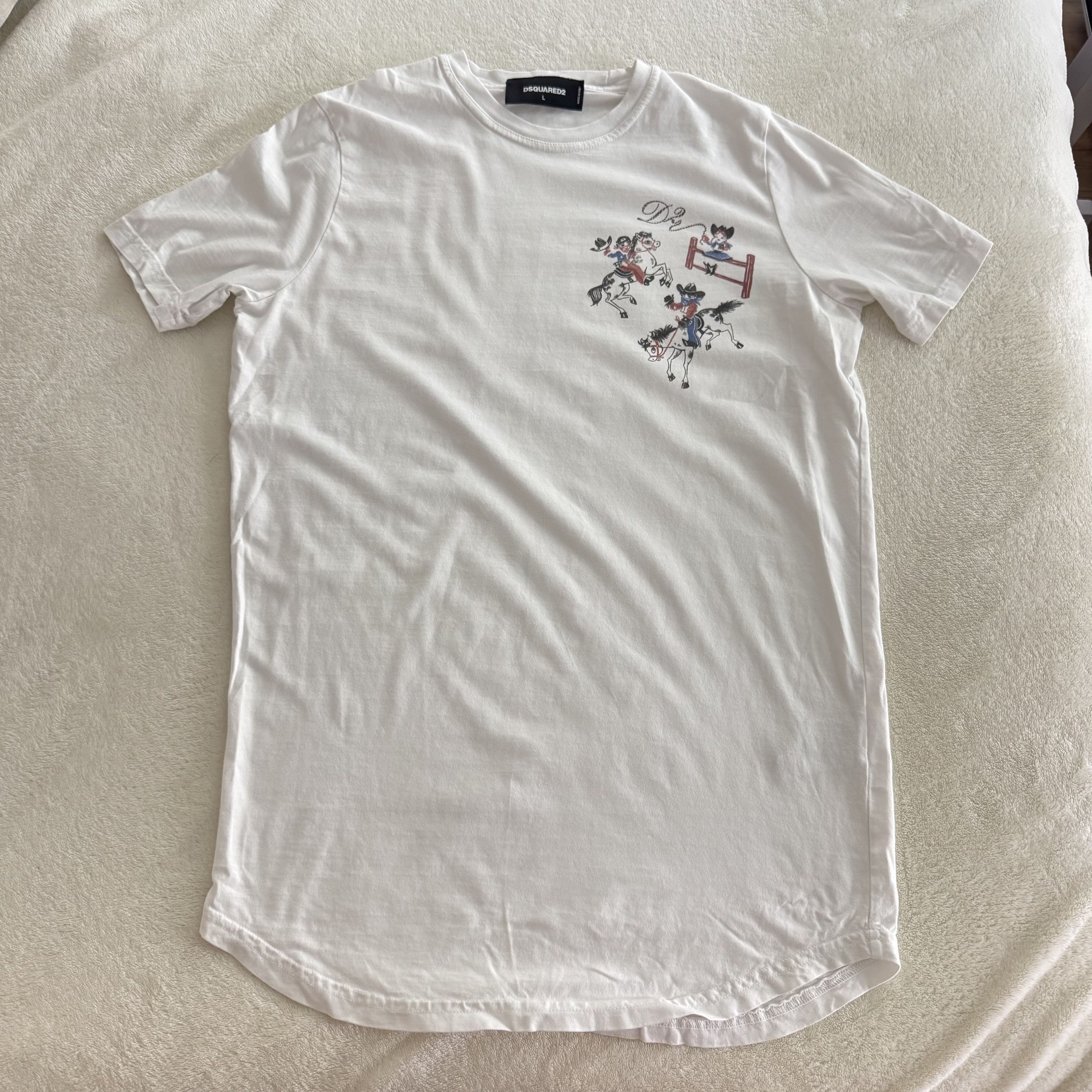 Dsquared2 Dsquared2 D2 Cowboy Rodeo Graphic Tee – L – Made in Italy Size US L / EU 52-54 / 3 - 1 Thumbnail