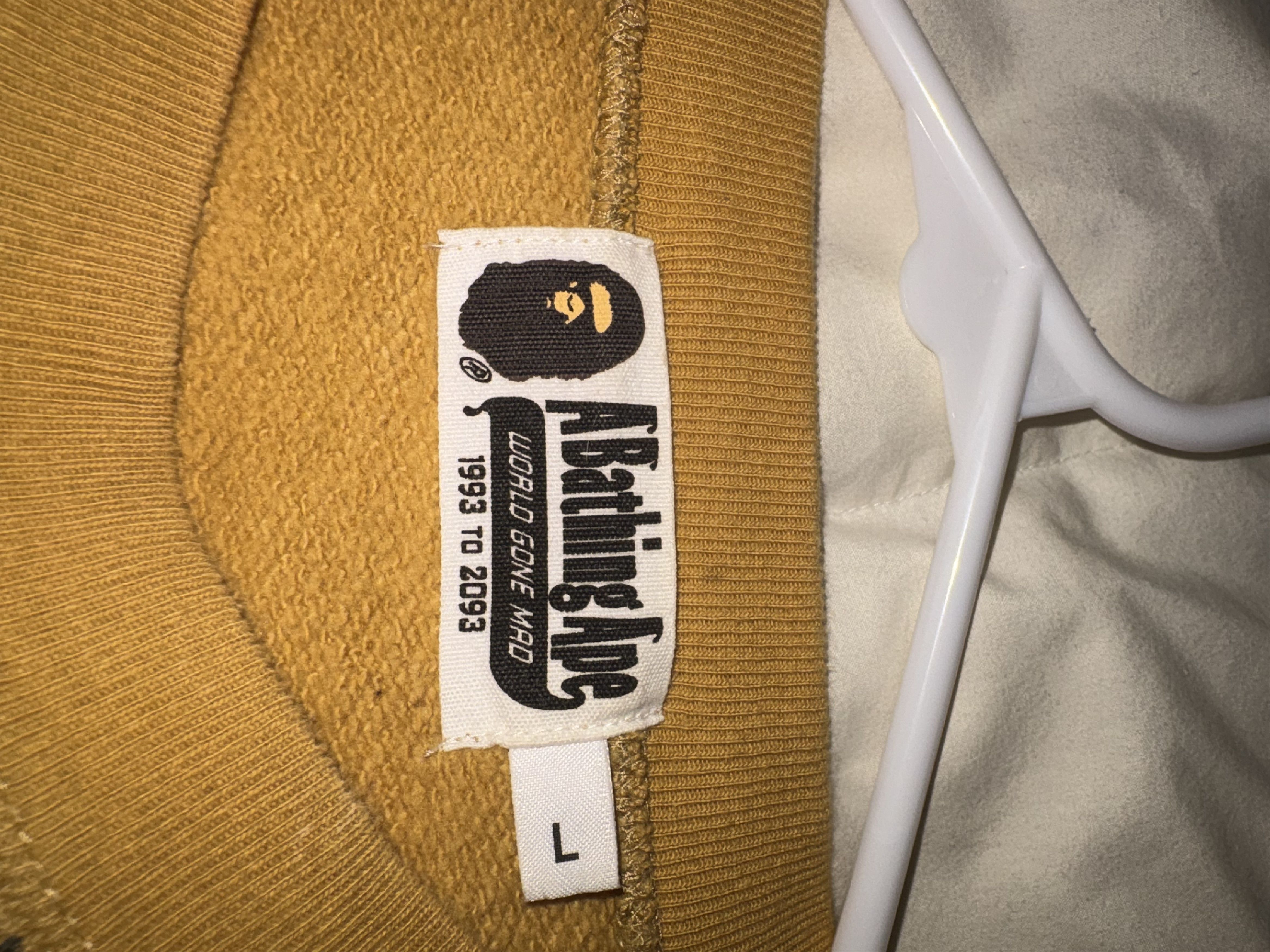 Bape Bathing Ape Big Ape Crewneck Yellow Camp Size US L / EU 52-54 / 3 - 8 Thumbnail