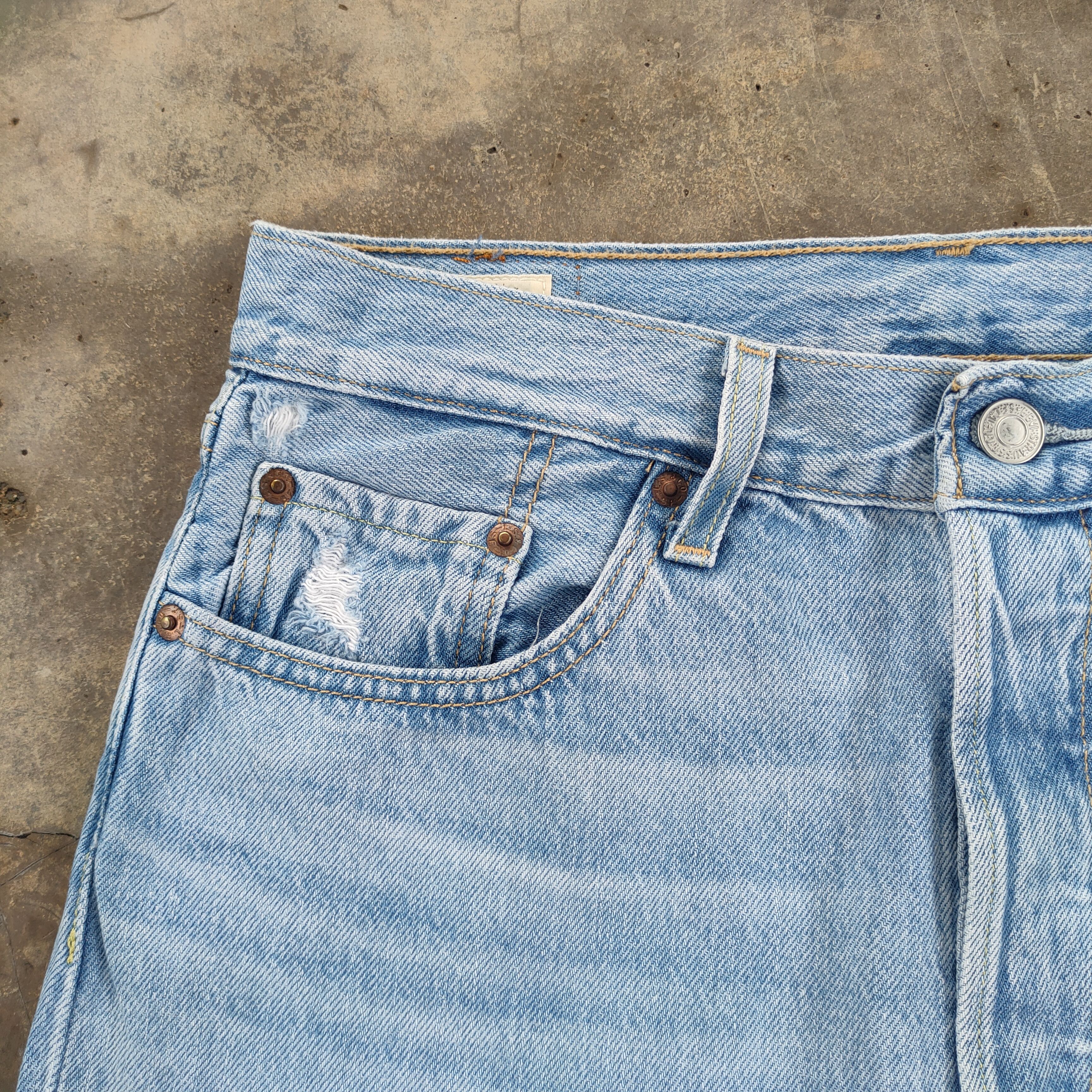Levi's LEVI'S PREMIUM 501 FADED DISTRESSED DENIM JEANS PANTS Size US 30 / EU 46 - 16 Thumbnail