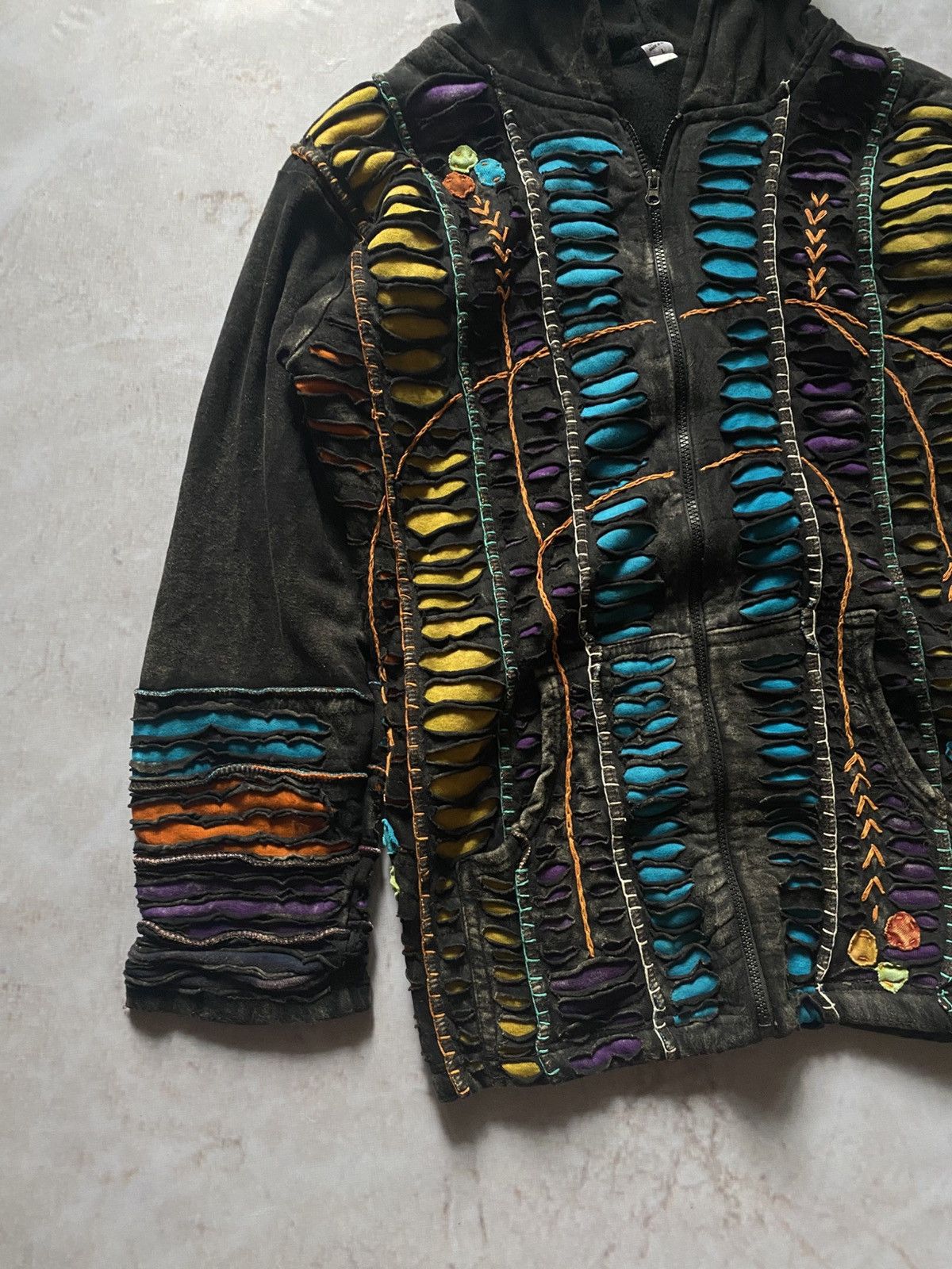 Handmade Crazy vintage patchwork Y2k Hoodie From Nepal Japanese style Size US L / EU 52-54 / 3 - 3 Thumbnail