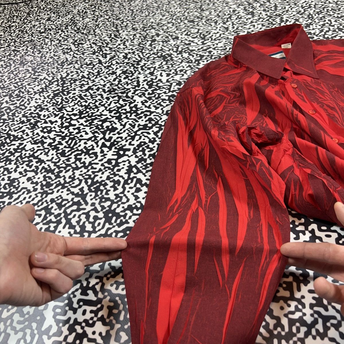 Japanese Brand Vintage Y2K Japanese Abstract Issey Miyake Style Retro Shirt Size US L / EU 52-54 / 3 - 14 Thumbnail