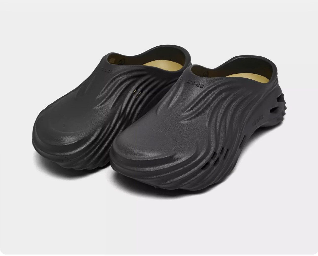 Crocs Size 11 - Crocs Echo Wave Black Sand Size US 11 / EU 44 - 2 Thumbnail