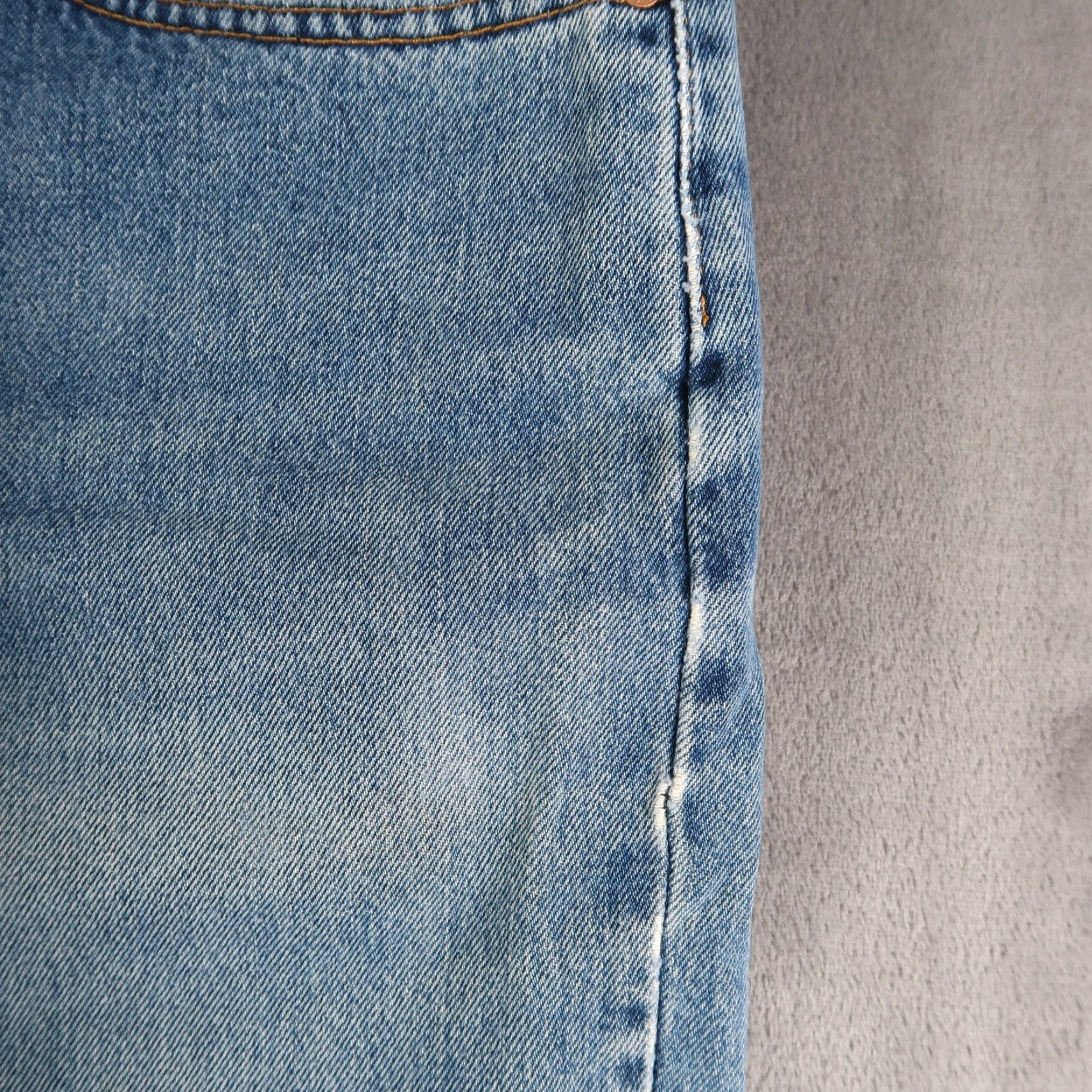 Levi's VINTAGE Levi's 550 Jeans Men 38x32 Denim Blue 90s Relaxed Fit 5-Pocket Canada Mens Size US 38 / EU 54 - 6 Thumbnail