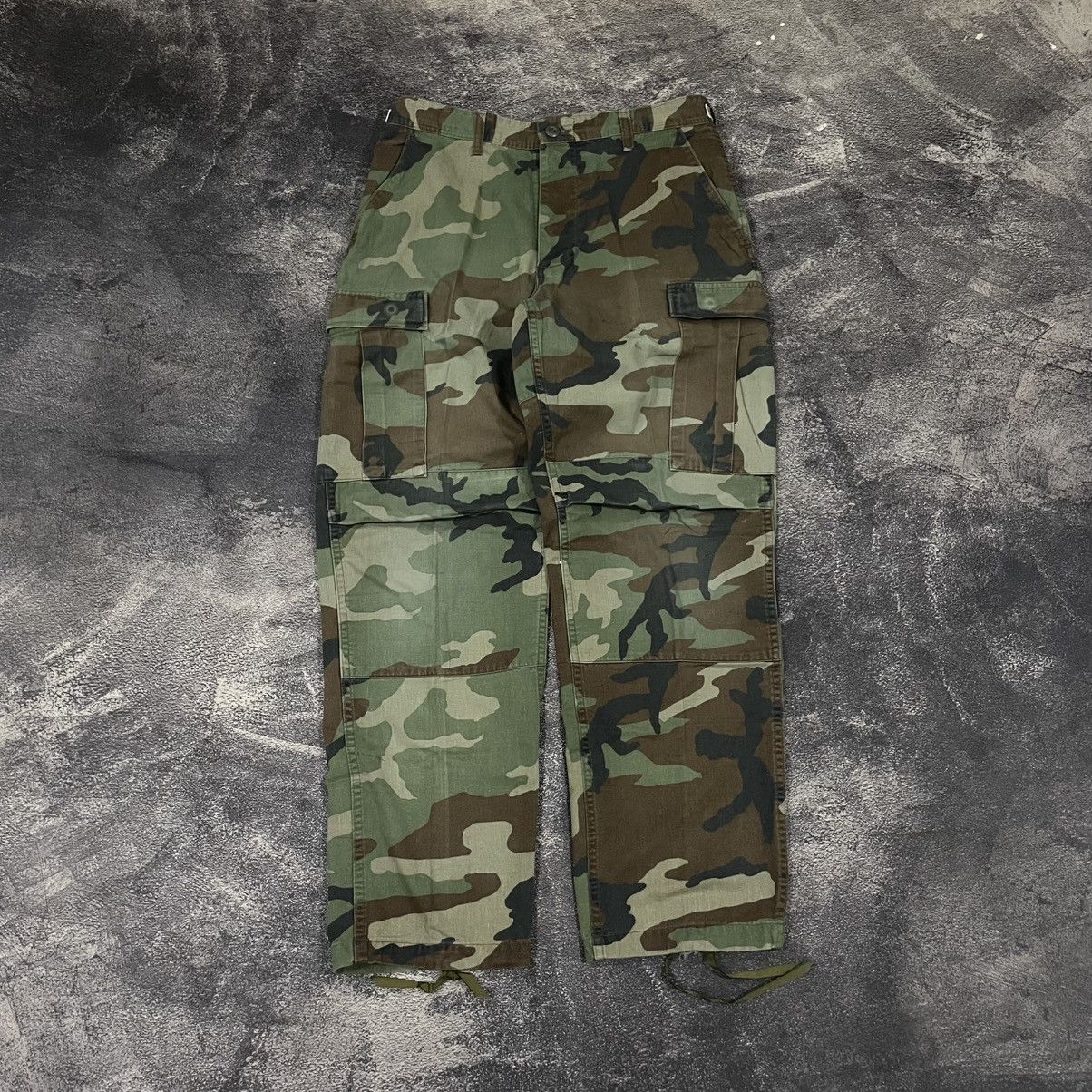 Vintage Vintage camo tactical pants Size US 33 - 1 Thumbnail