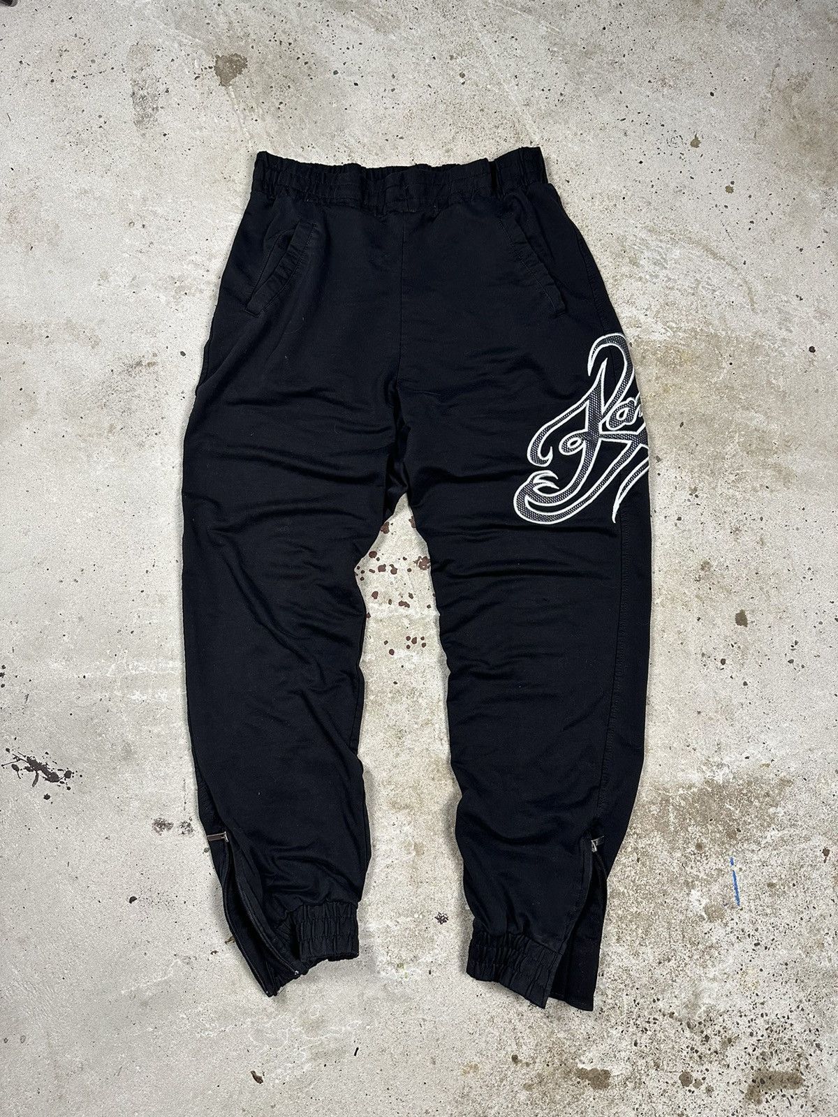 Karl Kani × Vintage Vintage Y2K Karl Kani Baggy Sweatpants Big Embroidery Logo Size US 34 / EU 50 - 2 Thumbnail