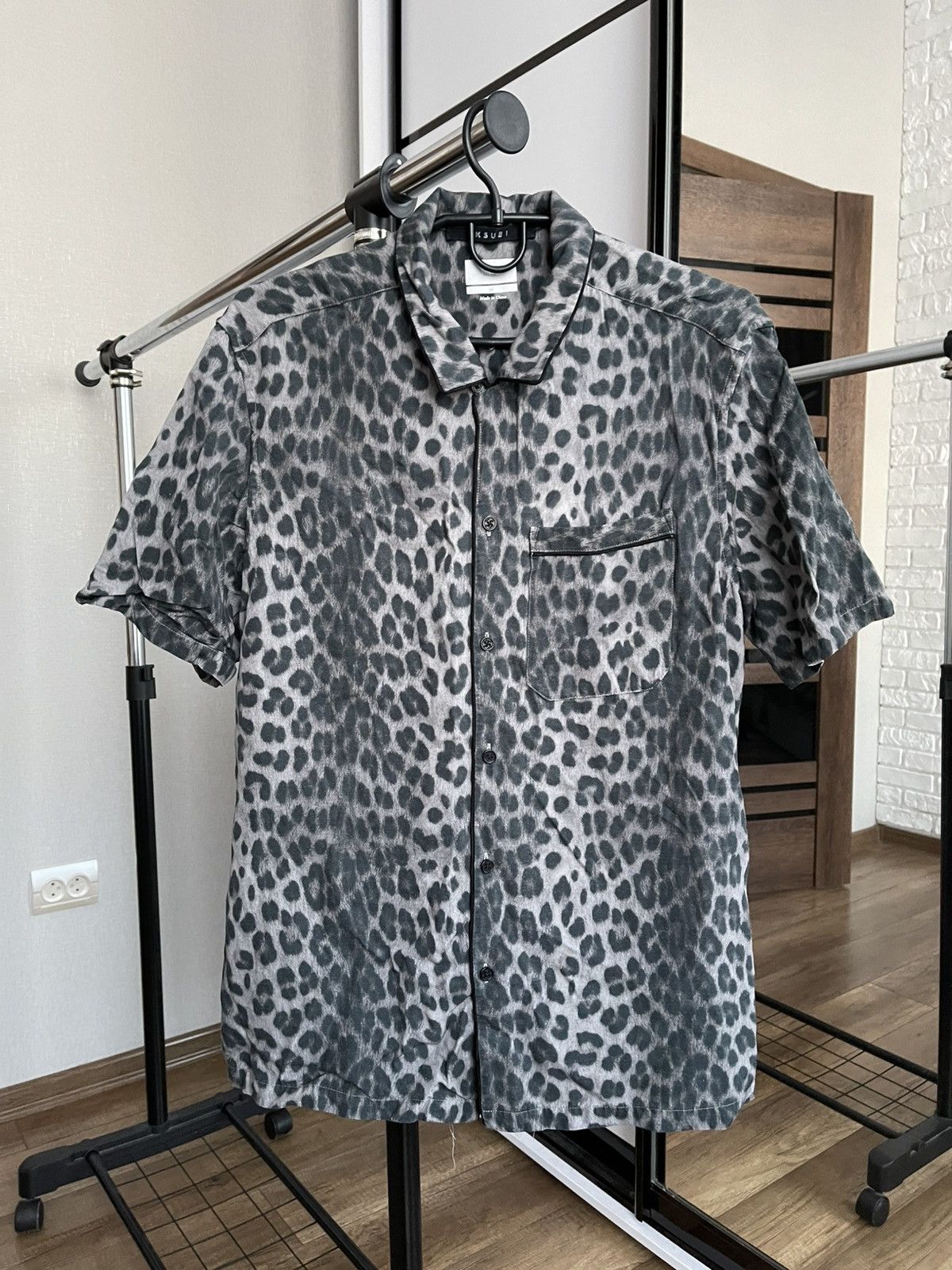 Ksubi Ksubi Leopard Shirt Button Up World Tour Size US M / EU 48-50 / 2 - 5 Thumbnail