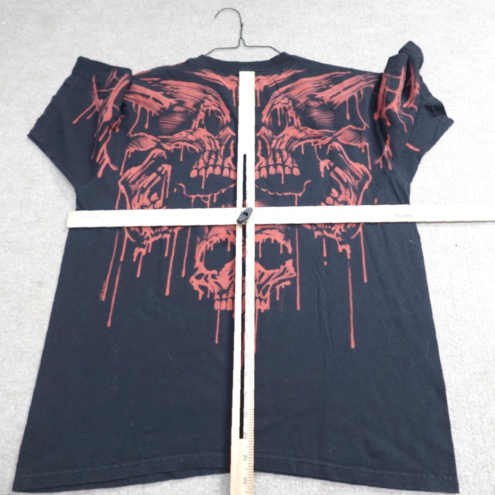 Liquid Blue Liquid Blue T-Shirt L Black Red Cotton Skull Drip Graphic 2008 Y2K Size US L / EU 52-54 / 3 - 4 Thumbnail