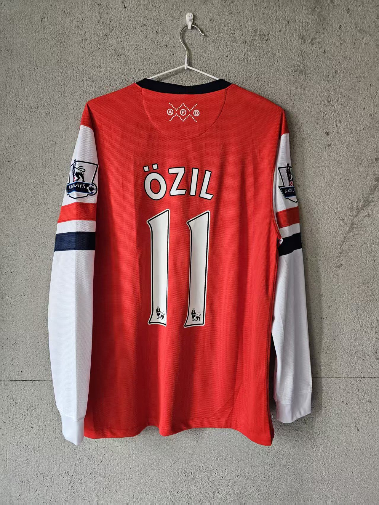 Other Mesut Özil Jersey 2012 2013 Arsenal Size US S / EU 44-46 / 1 - 1 Thumbnail