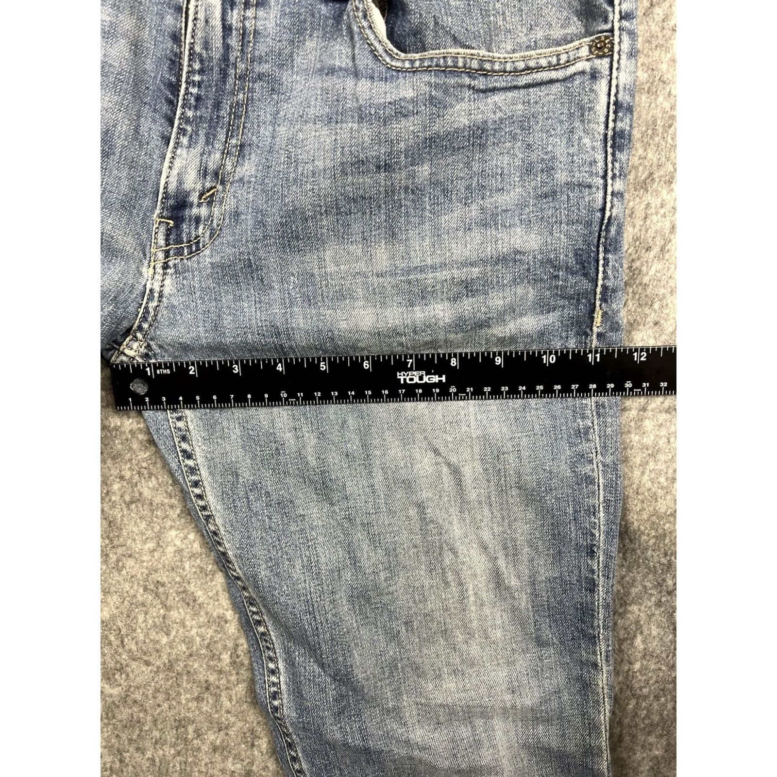 Levi's VINTAGE Levi's 511 Jeans Slim Fit 33x34 Men Denim Distressed 5-Pocket Blue Regular Rise Mid 10-12in Classic City Boots Size US 33 - 5 Thumbnail