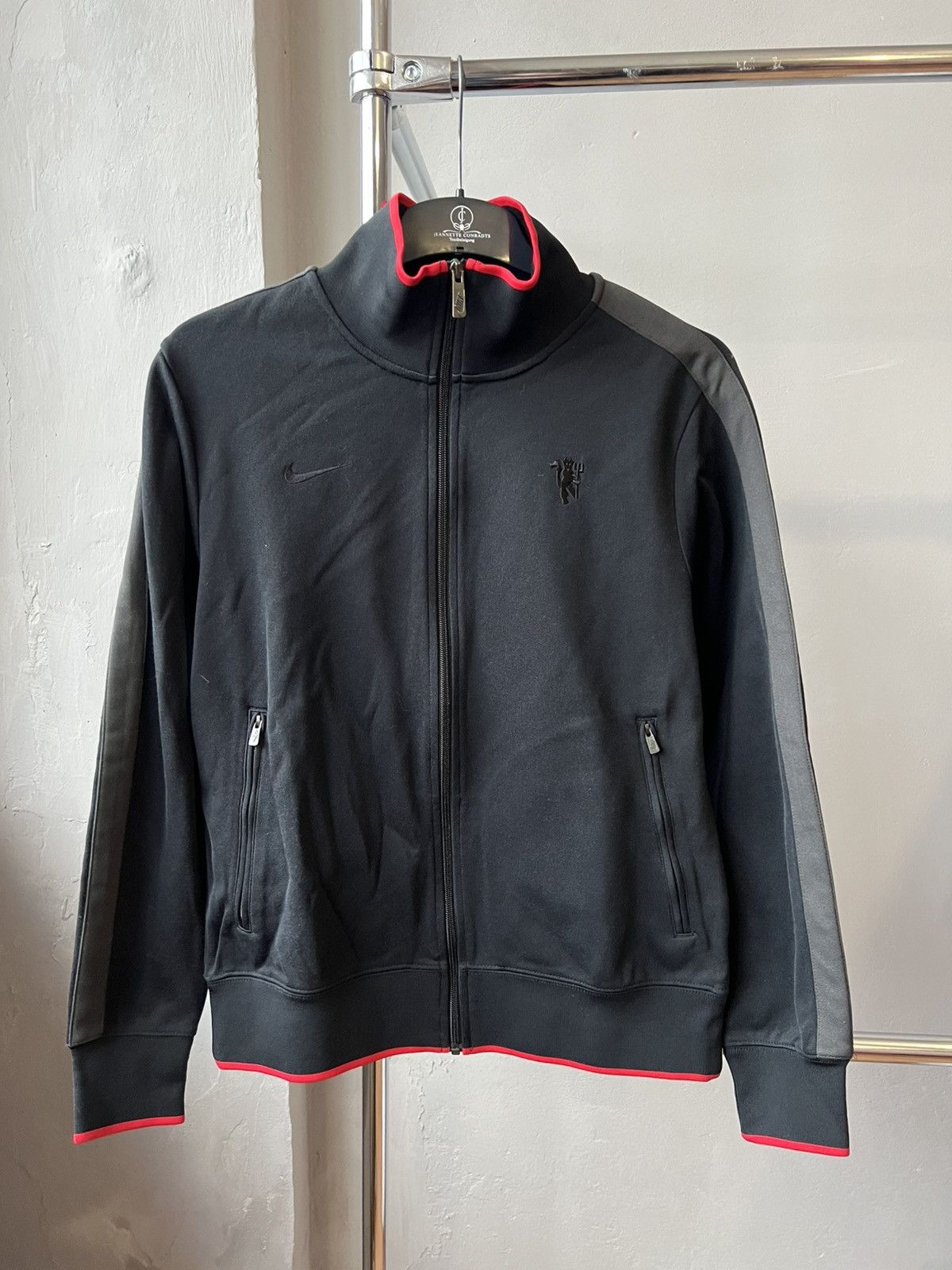 Nike 2010/11 MANCHESTER UNITED TRAINING TRACK ZIP SOCCER JACKET M Size US M / EU 48-50 / 2 - 2 Thumbnail
