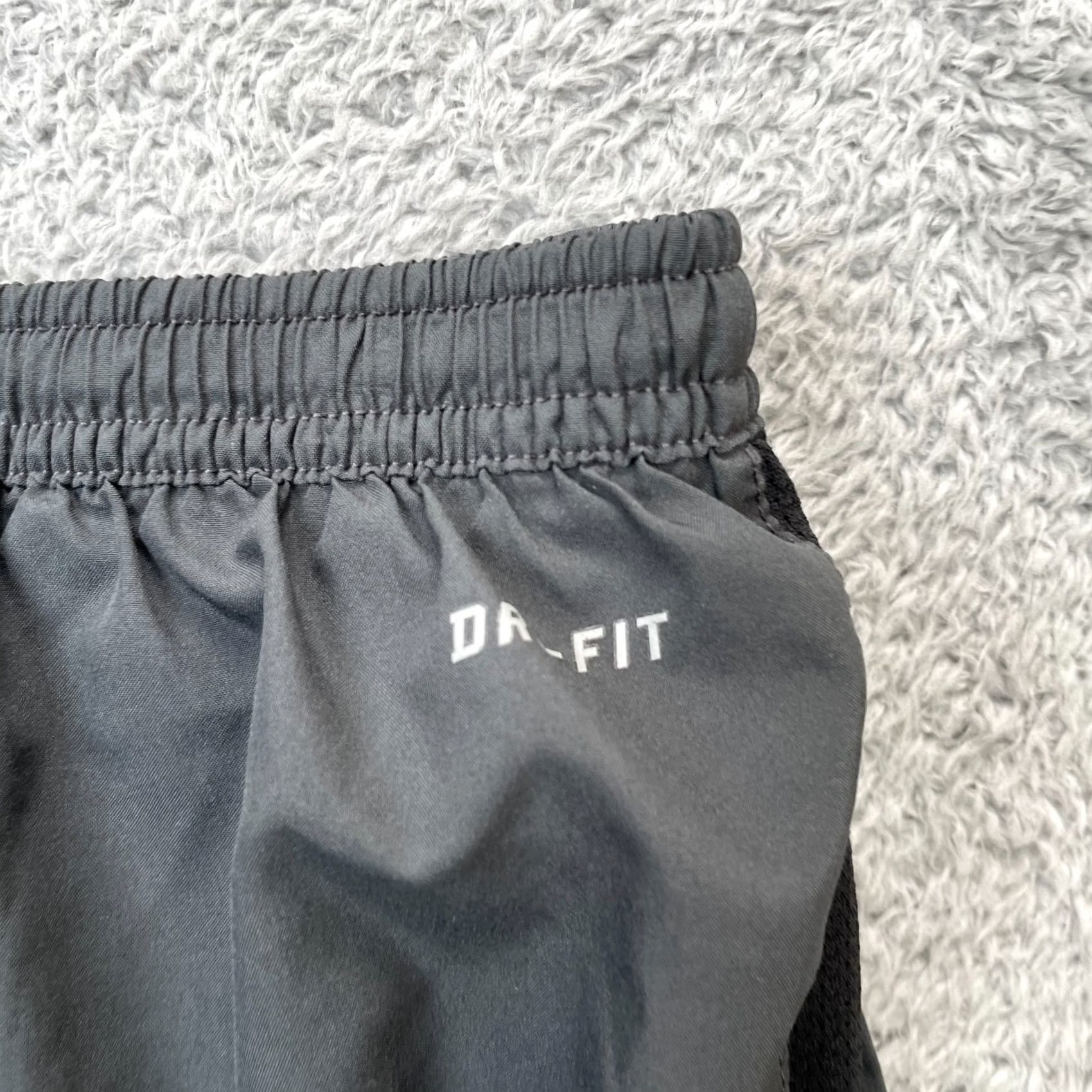 Nike Nike Dri Fit Mens Small Gray Athletic Shorts Logo Drawstring Swoosh Athleisure Size US 29 - 7 Thumbnail