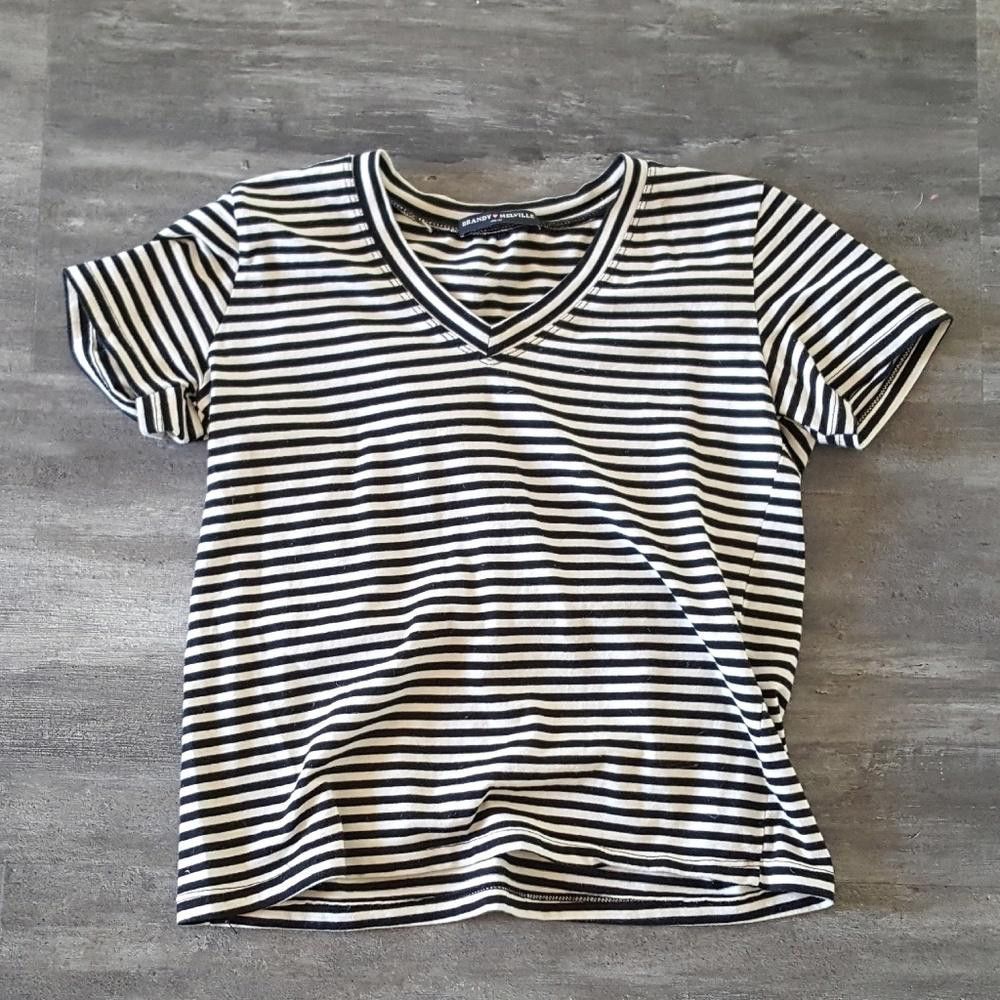 Designer Black Striped Melville Short Sleeve Vneck Size ONE SIZE - 1 Thumbnail
