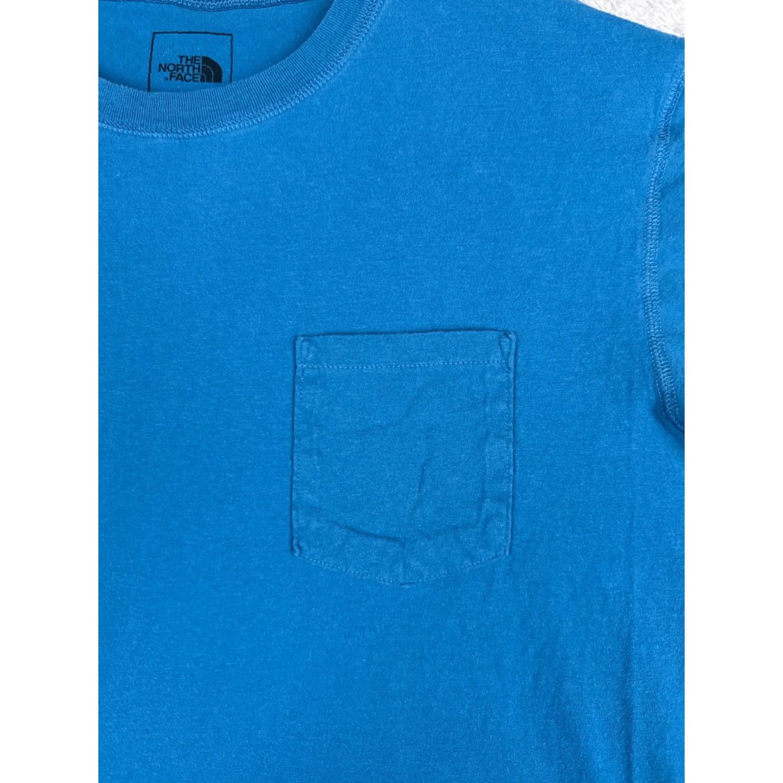 The North Face The North Face Shirt Men L Blue Short Sleeve Crew Neck Cotton Polyester Jersey Pocket Logo All Seasons Breathable Pockets Modern Classic Mens Size US L / EU 52-54 / 3 - 6 Thumbnail