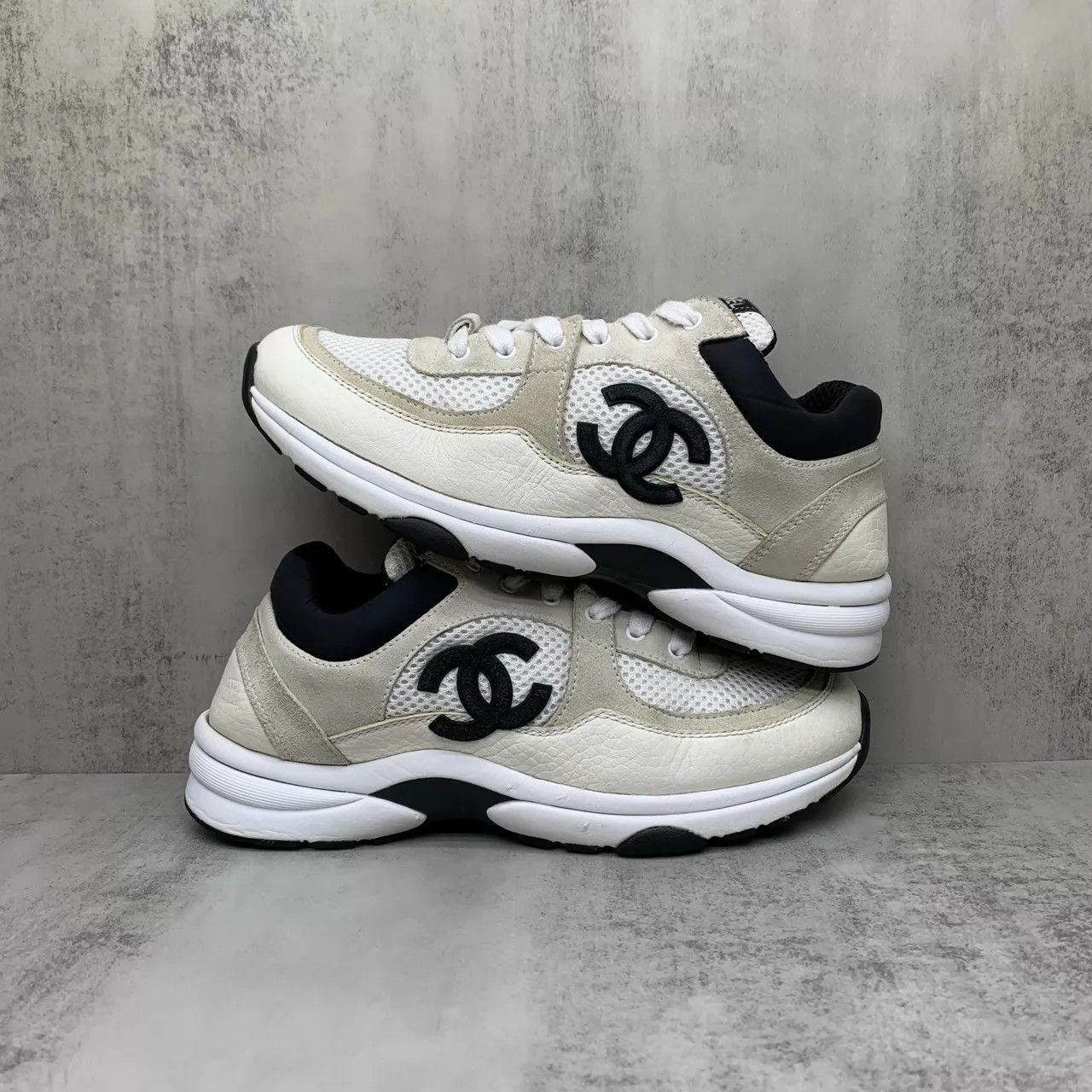 Chanel Chanel CC Sneakers 37 95 New Size US 6.5 / IT 36.5 - 2 Thumbnail