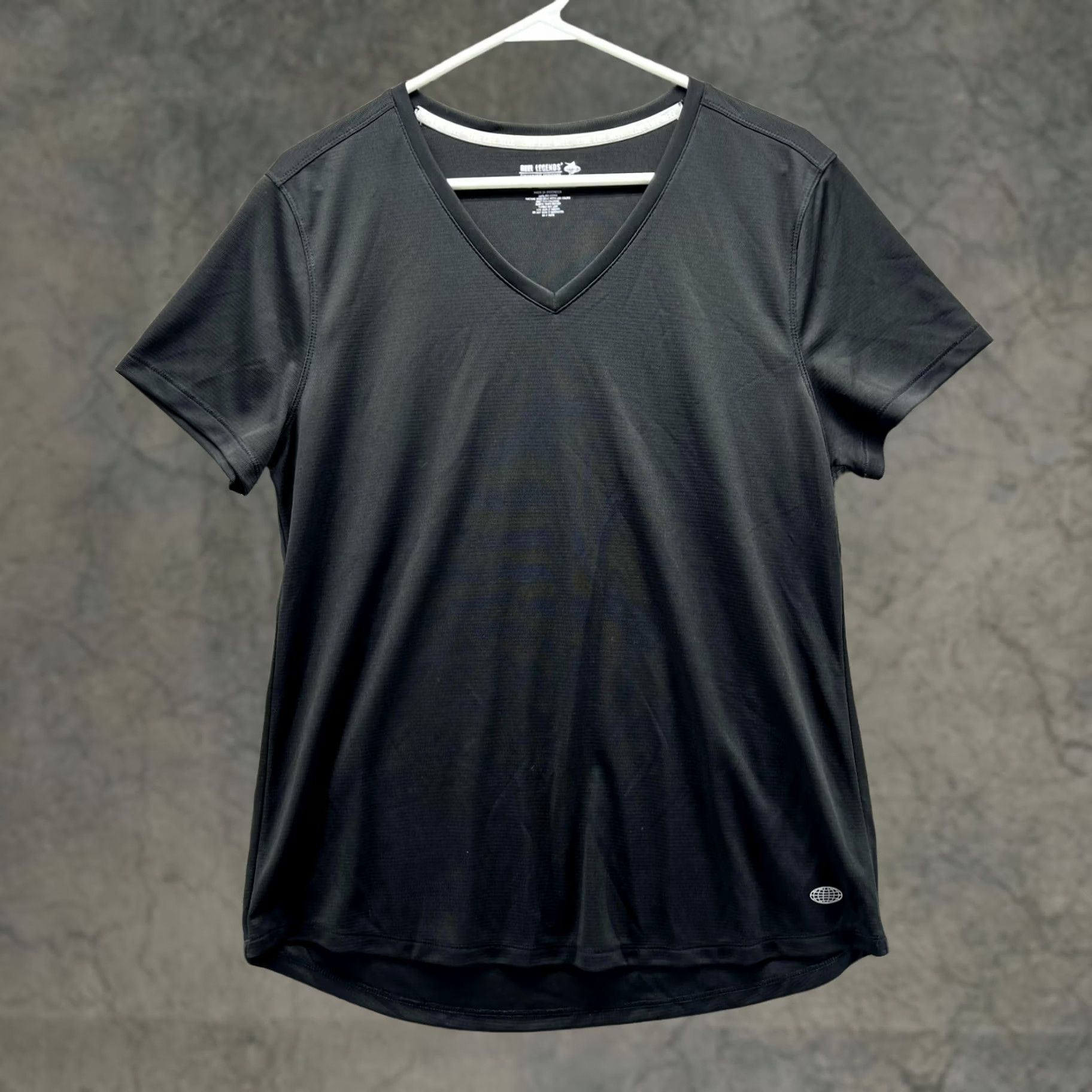 Vintage Reel legends Shirt Women Large Black Athletic Fit V-Neck Short Sleeve Polyester Knit Casual Shirt Womens L Black Name brand: Reel legends Size L / US 10 / IT 46 - 1 Thumbnail
