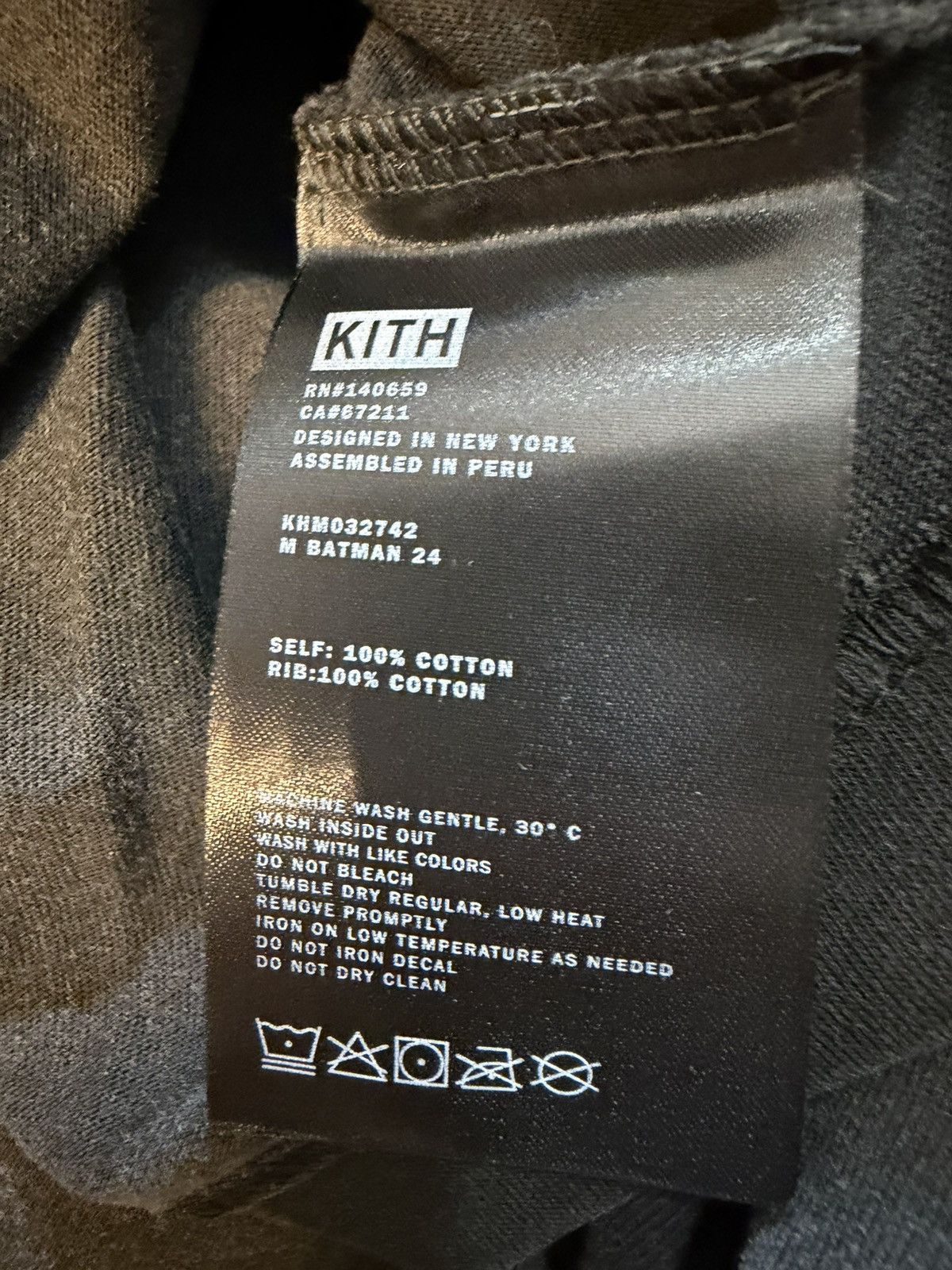 Kith Kith x Batman Classic Vintage Tee size large Size US L / EU 52-54 / 3 - 8 Thumbnail