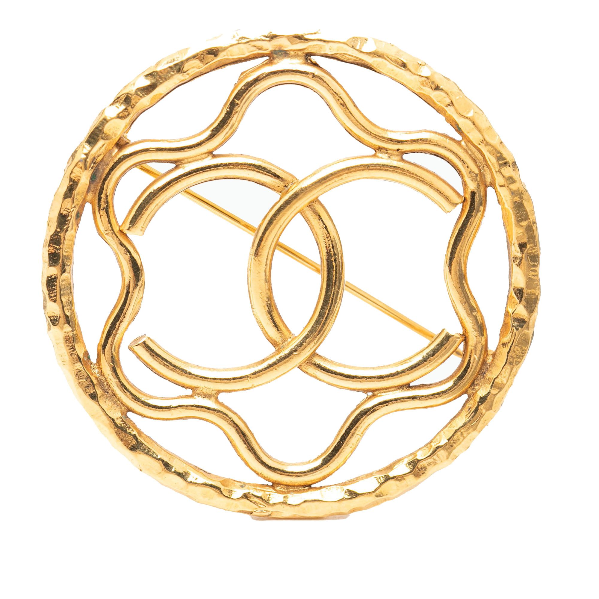 Chanel Chanel CC Gold Plated Round Brooch Size ONE SIZE - 1 Thumbnail