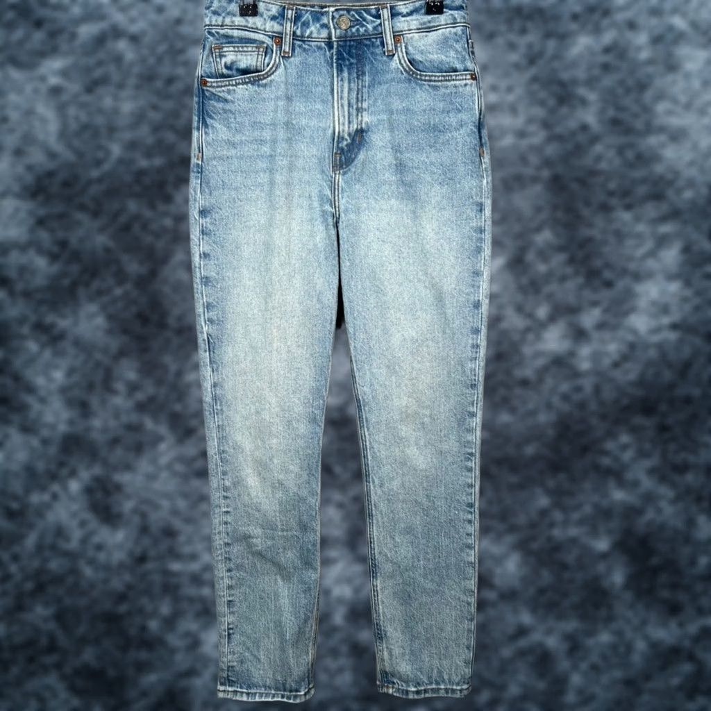 Reformation Reformation Jeans 26 Liza Ultra High-Rise Slim Straight Blue Light Wash Denim Women's Jeans Size 26" / US 2 / IT 38 - 1 Thumbnail