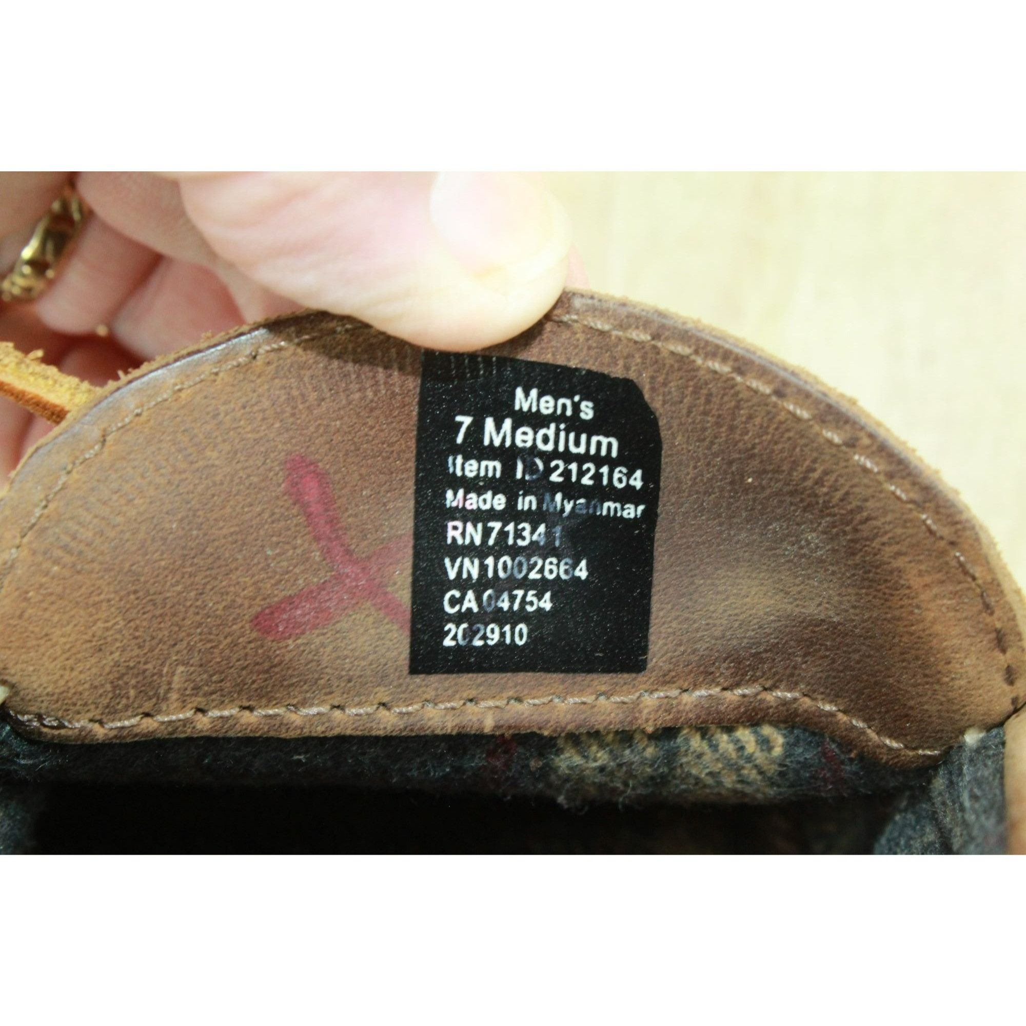L.L. Bean LL Bean Men's Brown Leather Flannel Lined Crepe Slippers Size US 7 / EU 40 - 8 Thumbnail