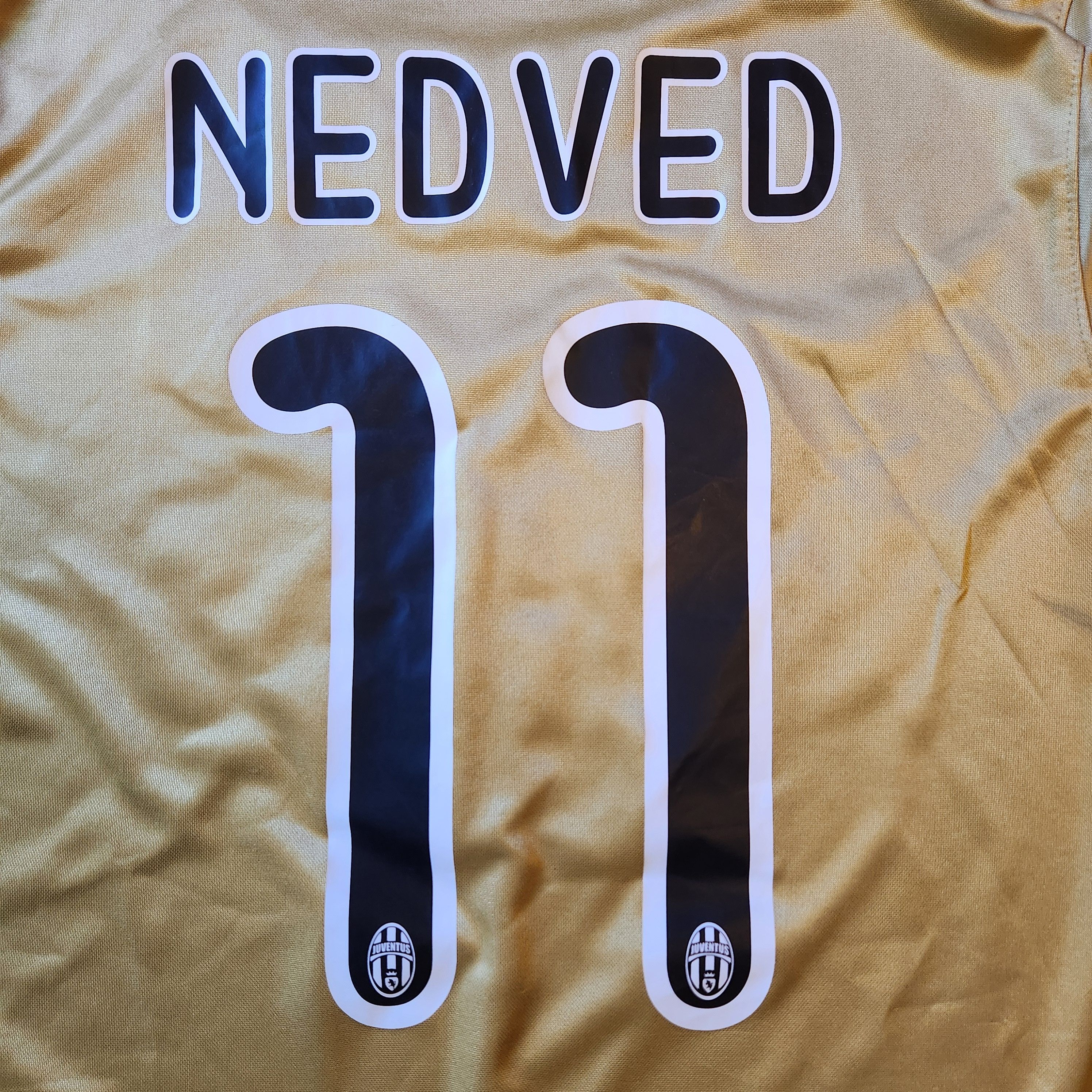 Nike Authentic Retro Juventus NEDVED 2008-2009 08/09 Away Gold Size US M / EU 48-50 / 2 - 3 Thumbnail