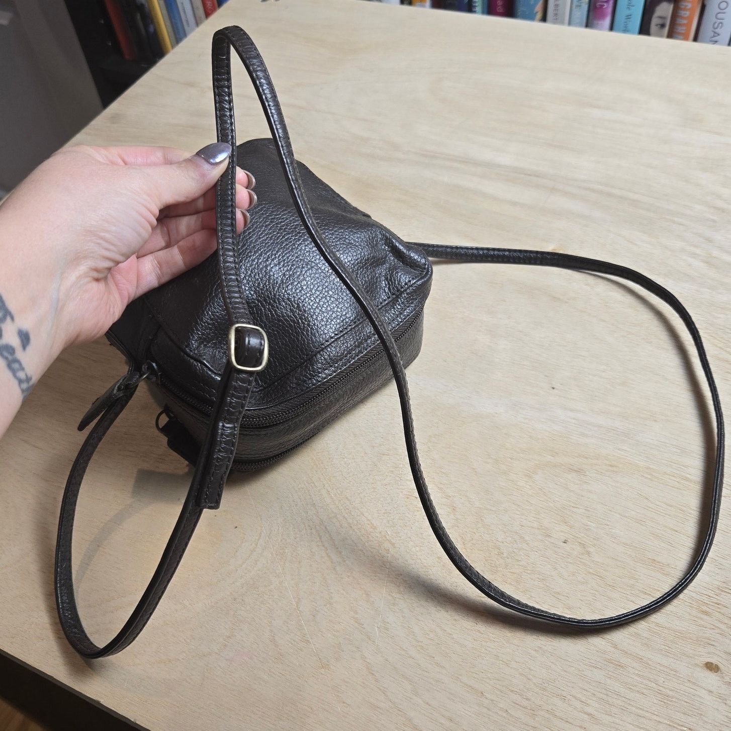 Wilsons Leather Wilsons leather pebbled small crossbody dark brown bag Size ONE SIZE - 6 Thumbnail