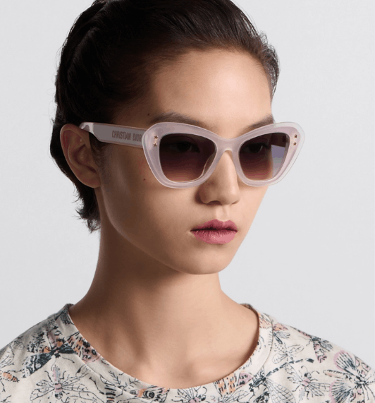 Dior o1w1db10725 Size :OS / DPFCB3 Sunglasses in Transparent Pink Size ONE SIZE - 4 Thumbnail