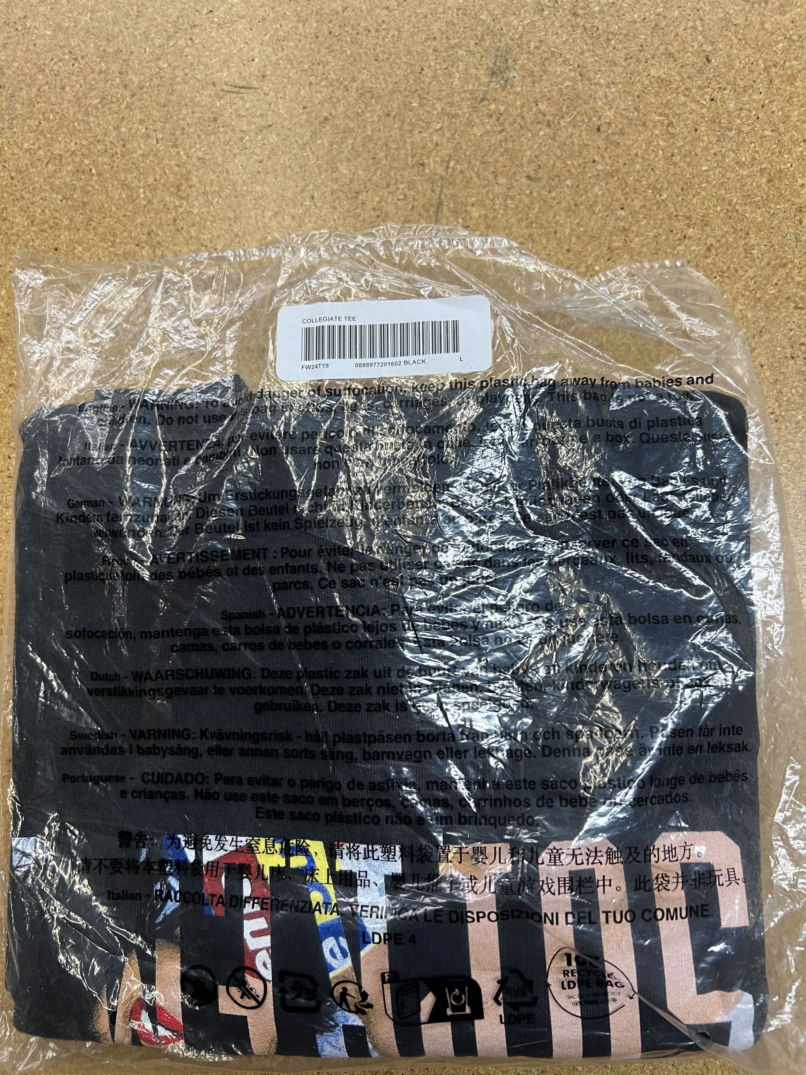 Supreme (L) Supreme Tera Patrick Collegiate Tee Black FW24 (DS) Size US L / EU 52-54 / 3 - 2 Thumbnail