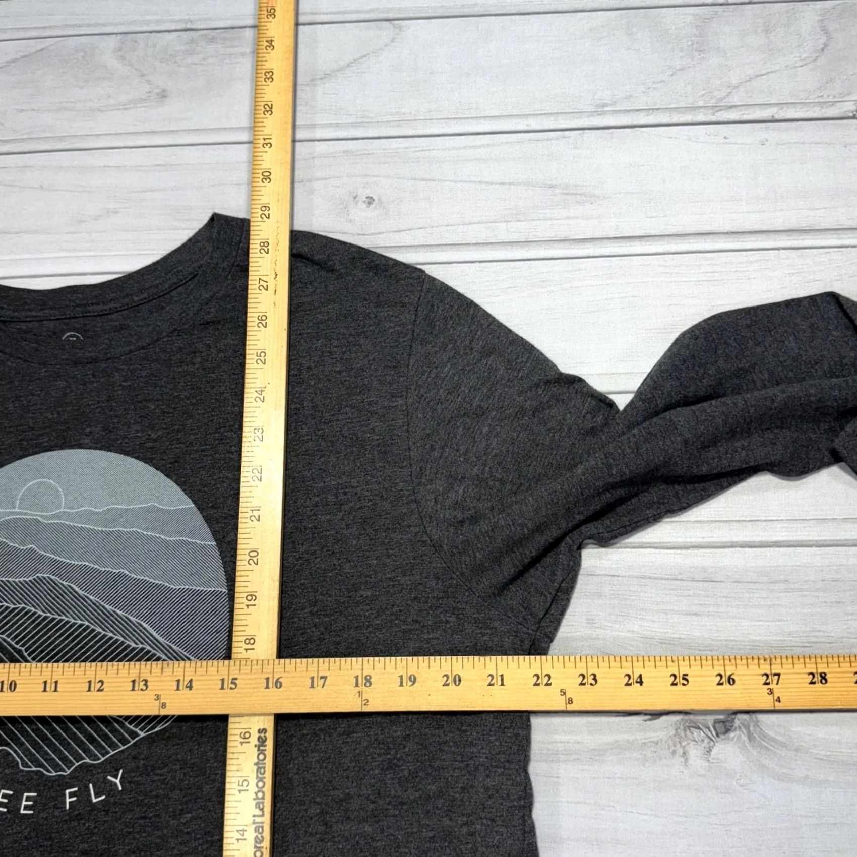 Vintage Free Fly T-Shirt Mens XL Gray Long Sleeve Tee Mountains Graphic Size US XL / EU 56 / 4 - 5 Thumbnail