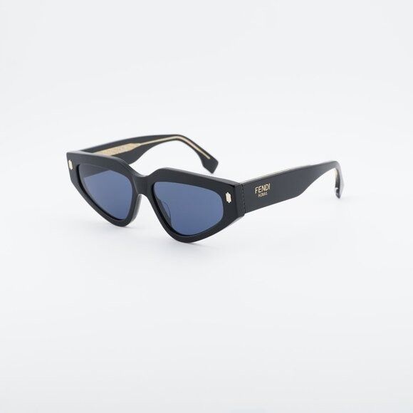 Fendi Fendi FE40163U 01V Sunglasses Shiny Black Cat Eye Frame Size ONE SIZE - 1 Thumbnail