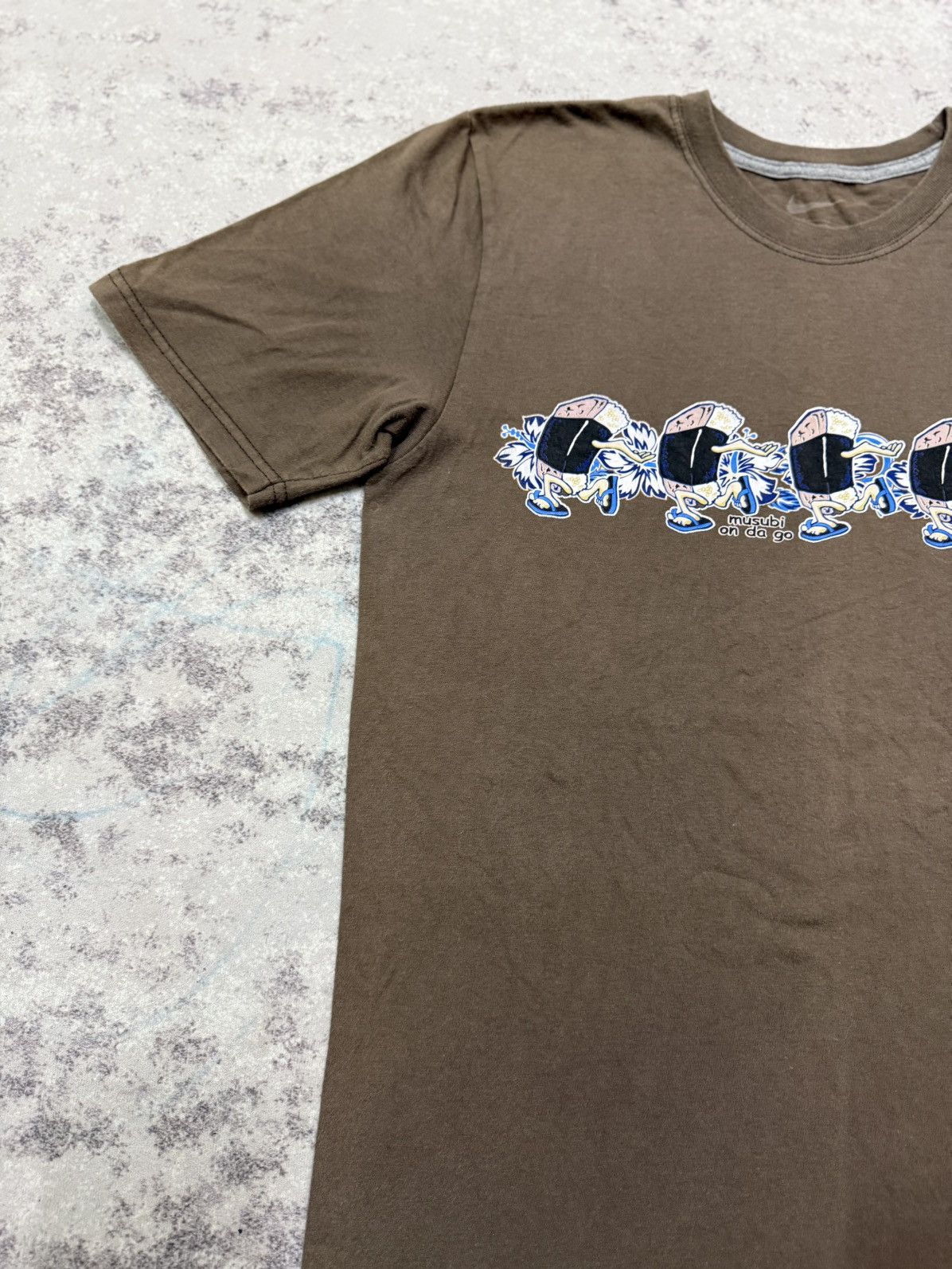 Nike Nike musubi on da go hawaii Tshirt Size US M / EU 48-50 / 2 - 2 Thumbnail