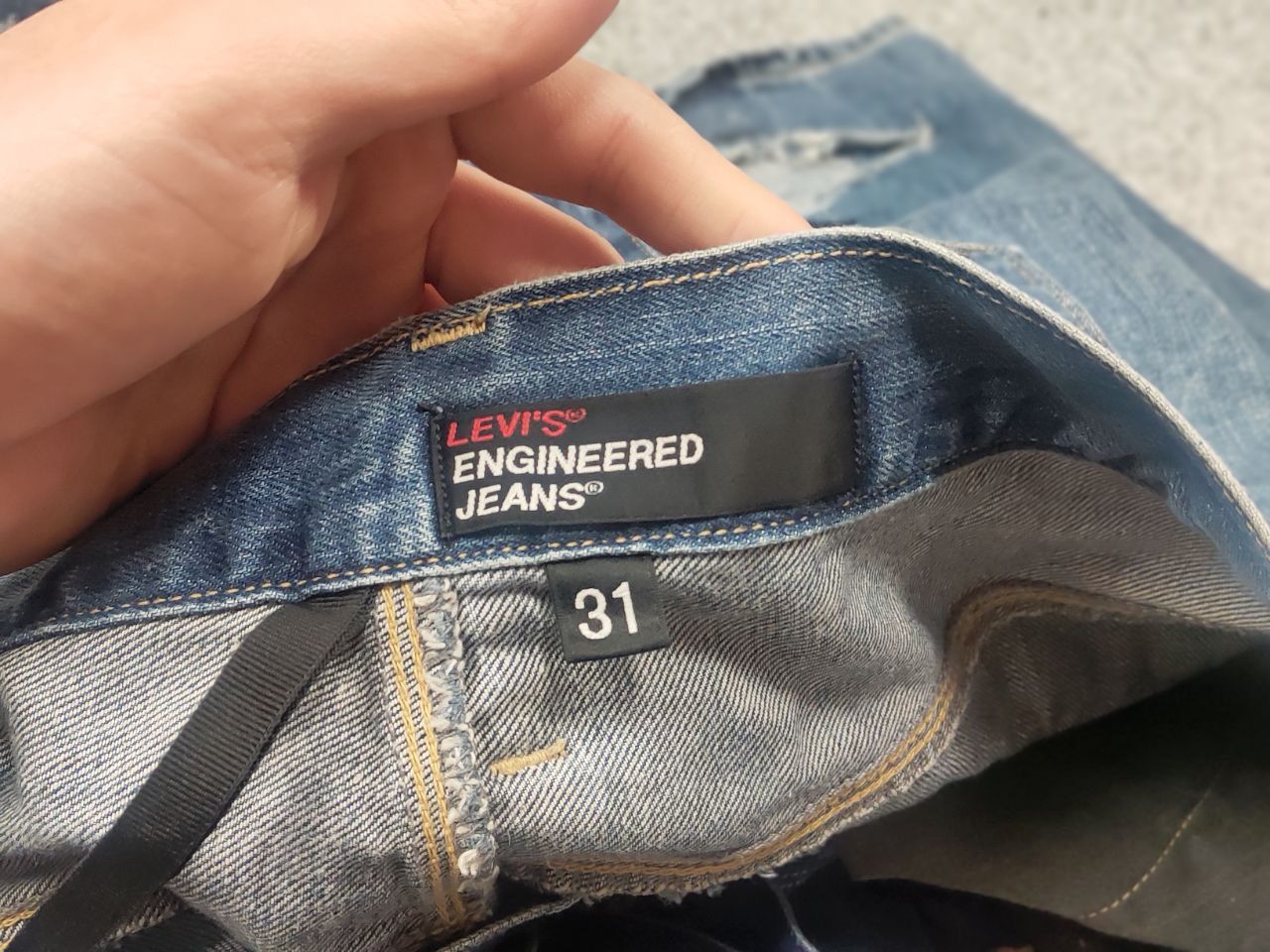 Levi's Rare Vintage 90s Levis Engineered Denim Jeans Twisted Faded Size US 32 / EU 48 - 18 Thumbnail