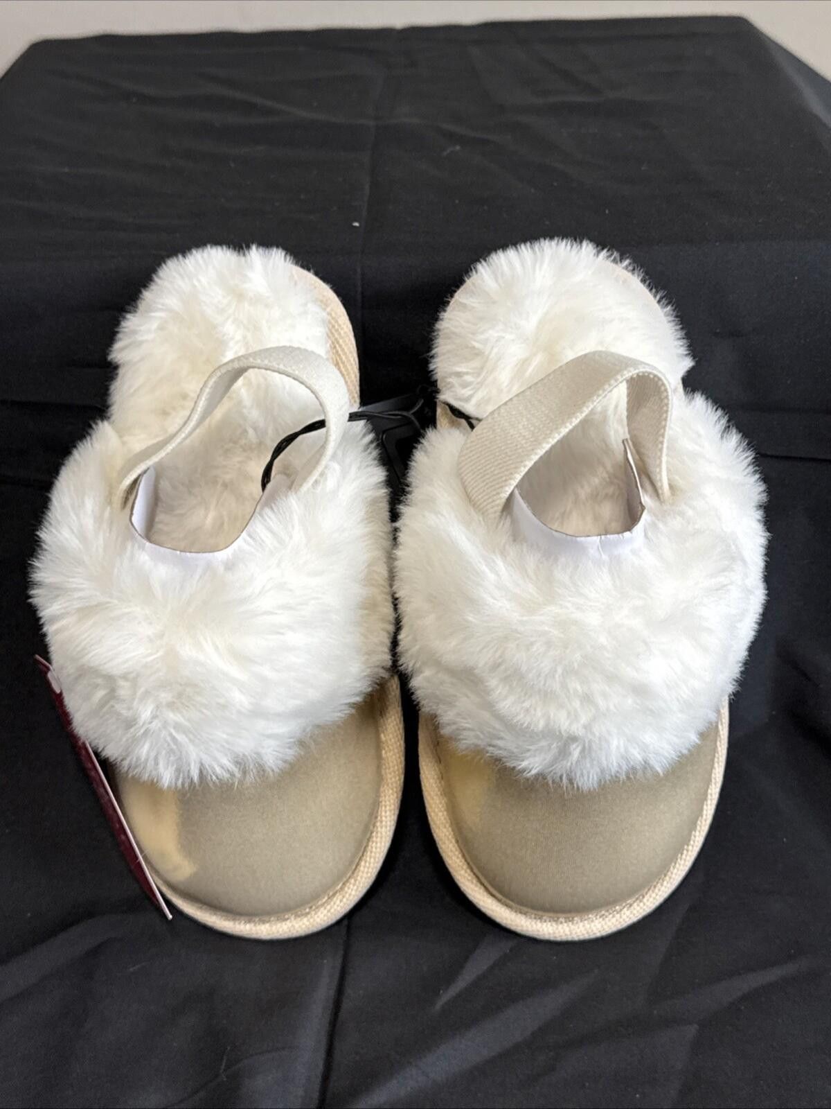 Other Holiday Time Mommy & Me Metallic Gold Slippers 9-10 (364) Size US 9.5 / IT 39.5 - 2 Thumbnail