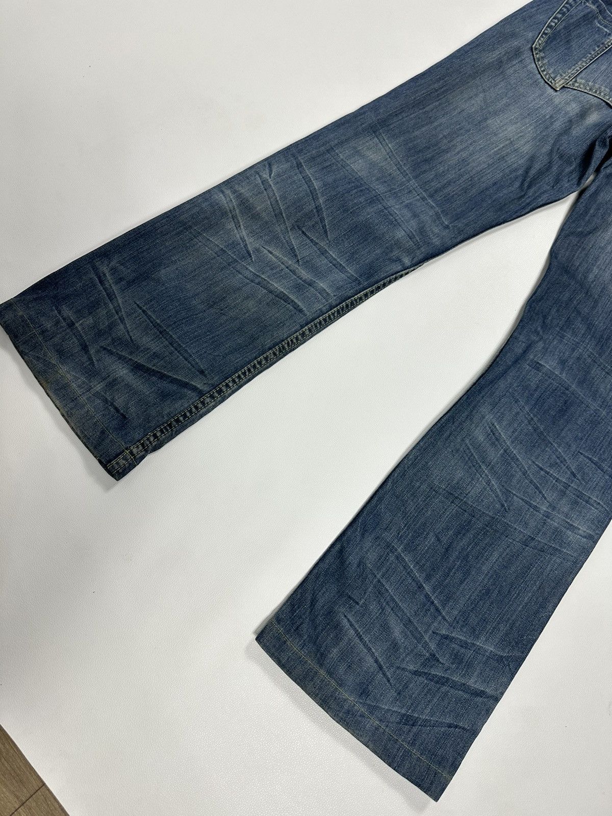 Japanese Brand 2#1 Flare Distressed Jeans Nice Split Back Pocket Size US 32 / EU 48 - 9 Thumbnail