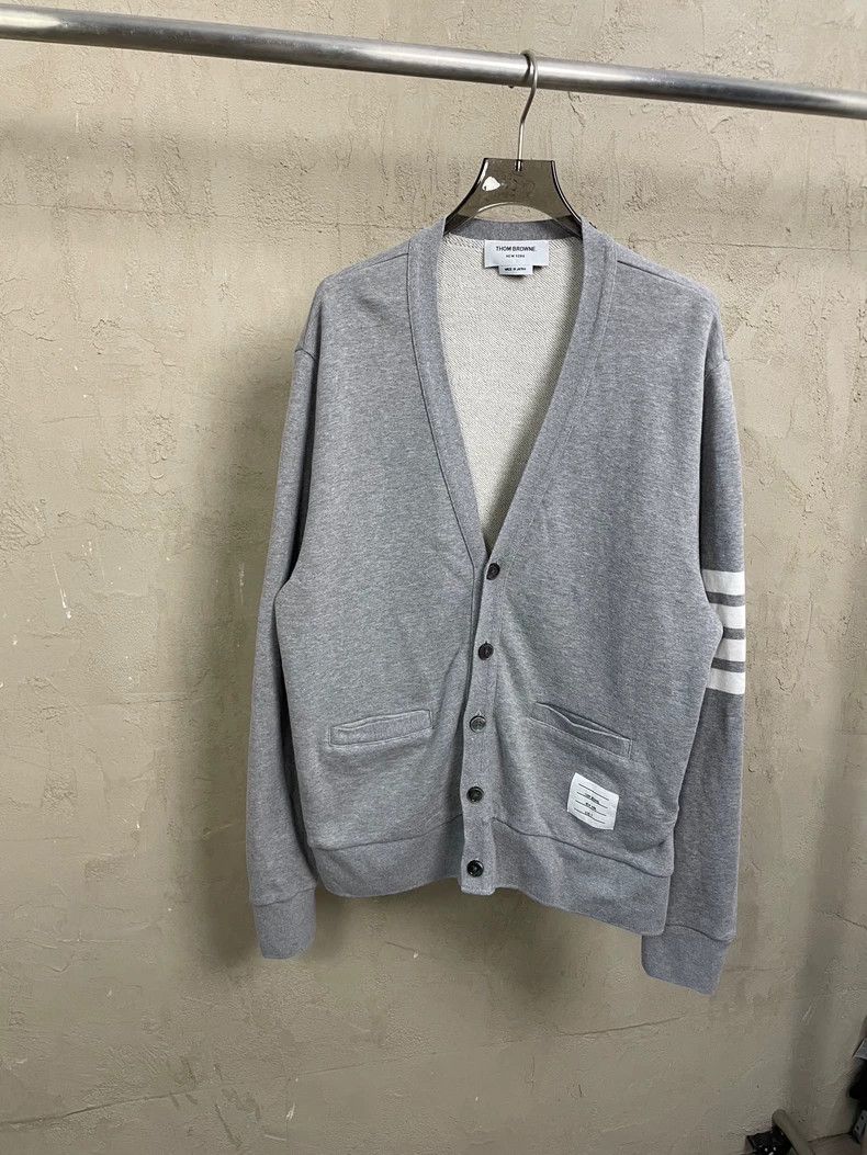Thom Browne Thom Browne size3 A Tibetan blue cardigan Size US L / EU 52-54 / 3 - 1 Thumbnail